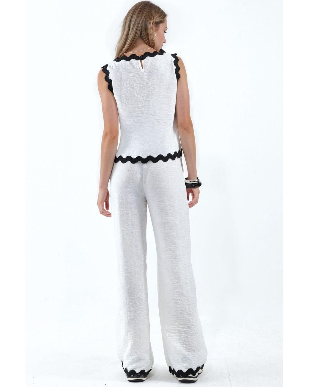 Msn-Collection White Color Block Linen Tunic And Wide-Leg Trousers Set