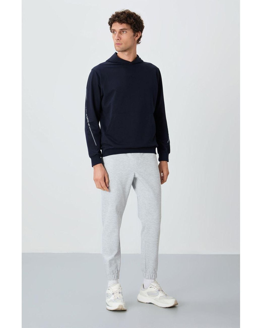TOMMY LIFE Gray Regular Fit Fleece Sweatpants for men