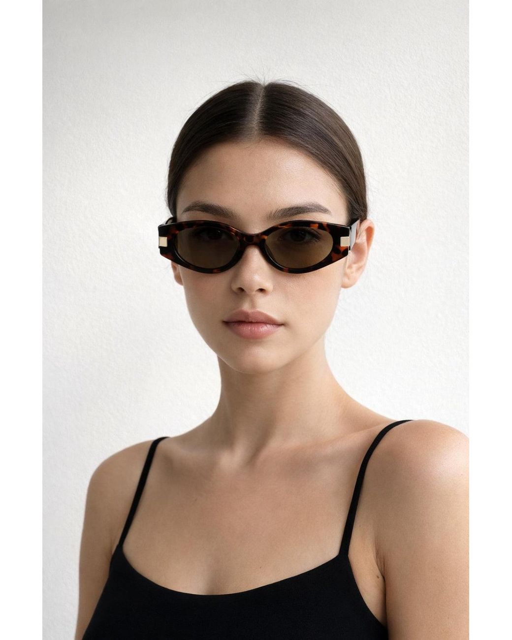 SVNX Black Oval Metal Detail Sunglasses