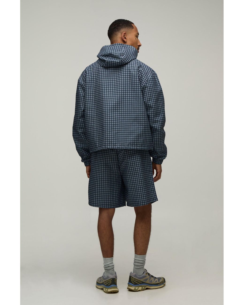 BoohooMAN Blue Checked Funnel Neck Wind Breaker Baggy Short Set for men