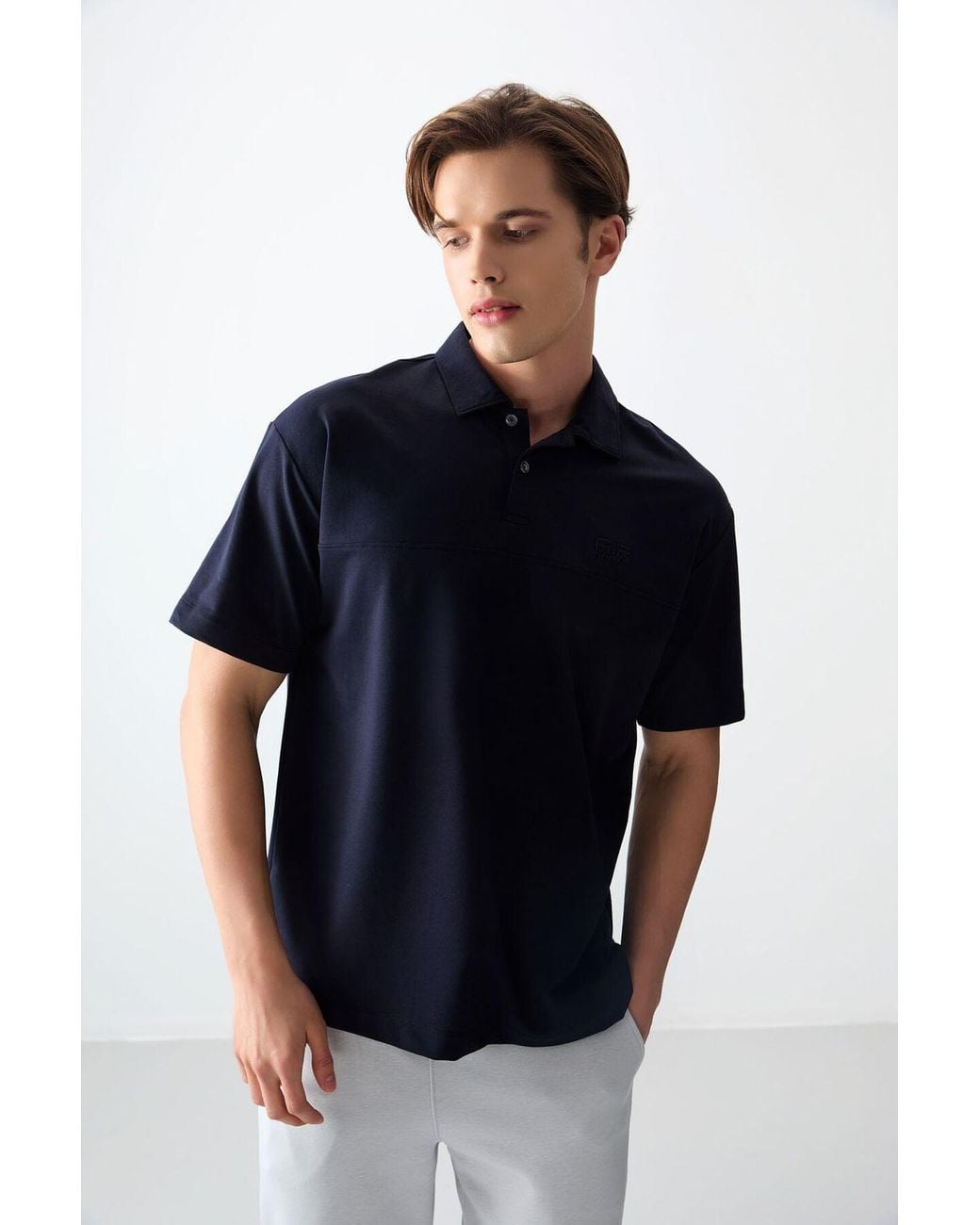 TOMMY LIFE Black Oversized Polo Collar T-Shirt for men