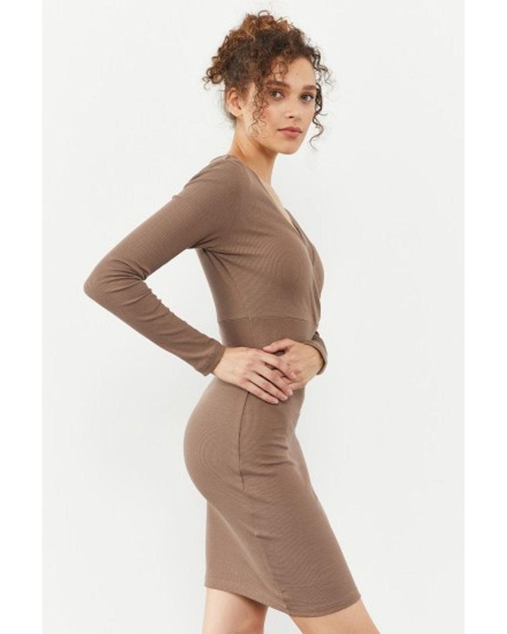 TOMMY LIFE Natural Ribbed Bodycon Midi Dress With V-Neck