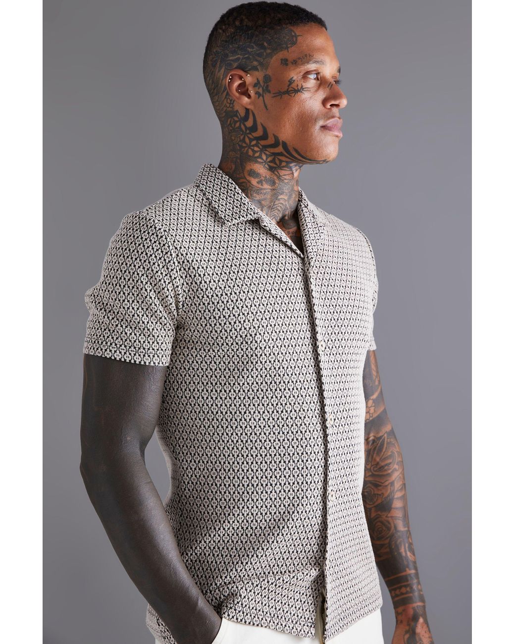BoohooMAN Gray Slim Short Sleeve Mini Geo Shirt for men