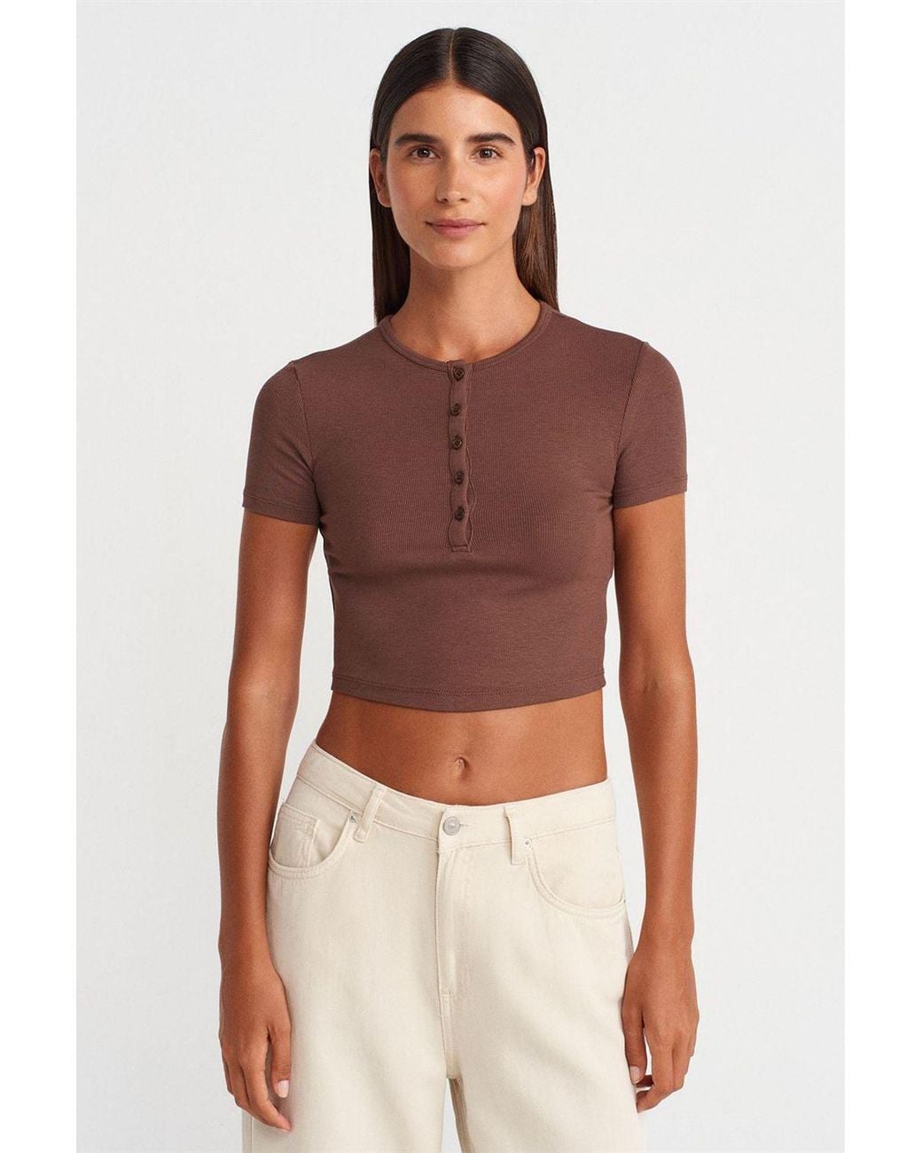 Dilvin Red Slim Fit Crop Blouse With Buttons