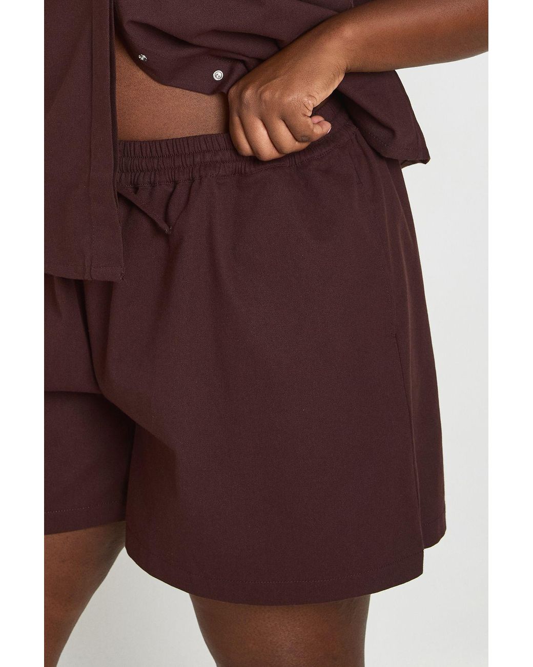 Boohoo Purple Plus Chambray Boxy Flippy Short