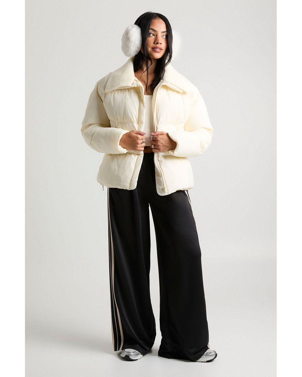 Boohoo White Contrast Rib Collar Puffer Jacket