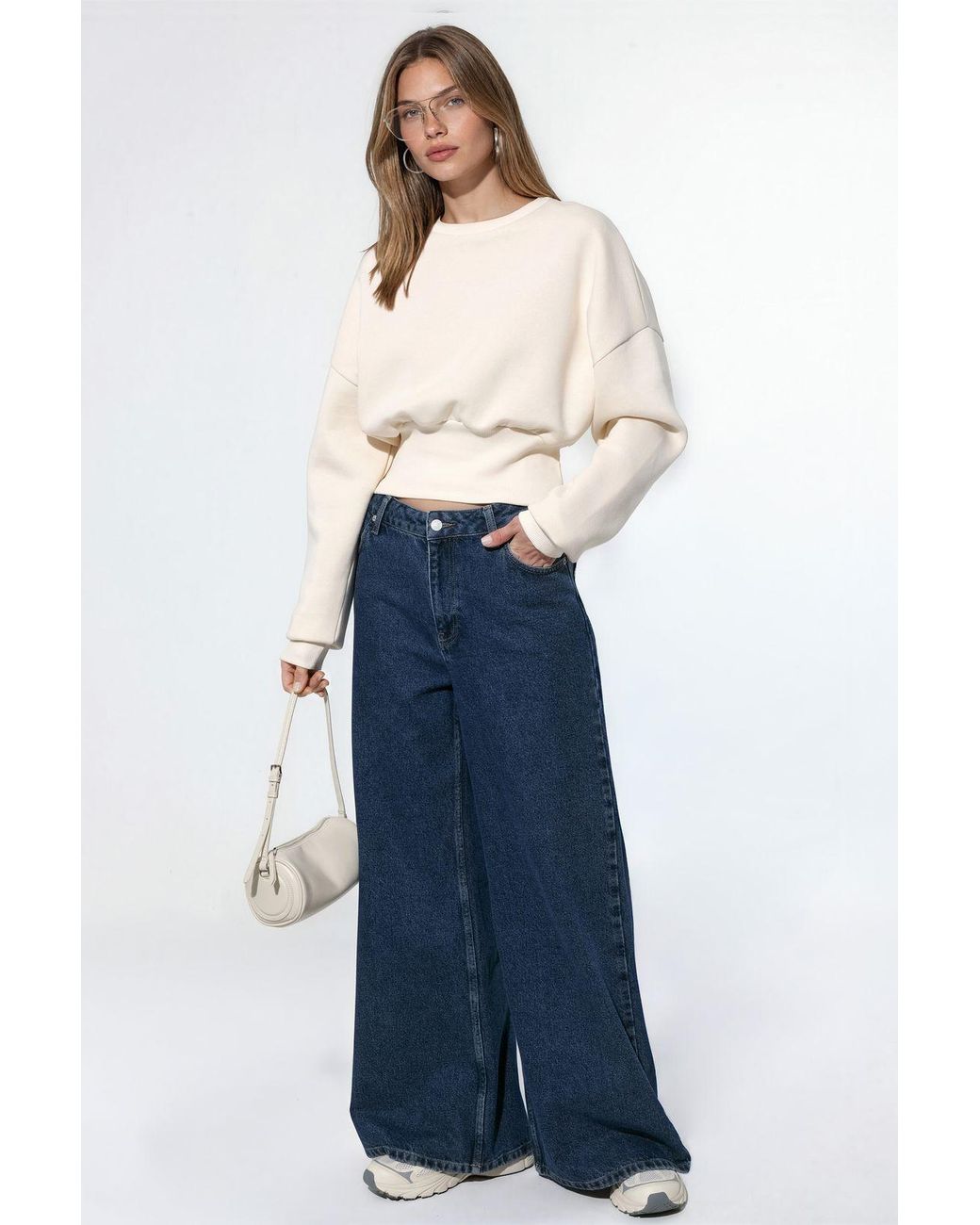 Busem White Cotton- Sweatshirt