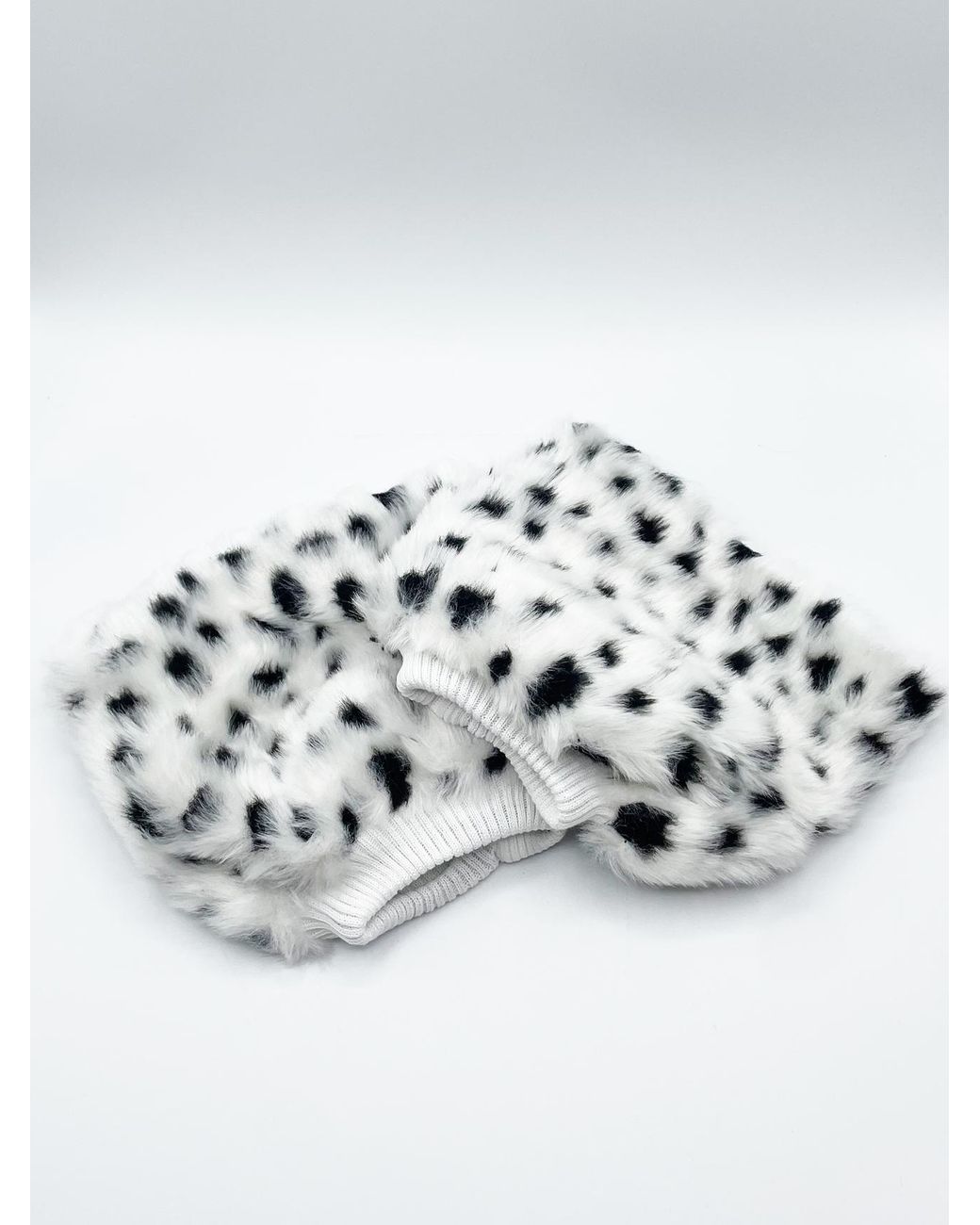 SVNX White Faux Fur Boot Covers