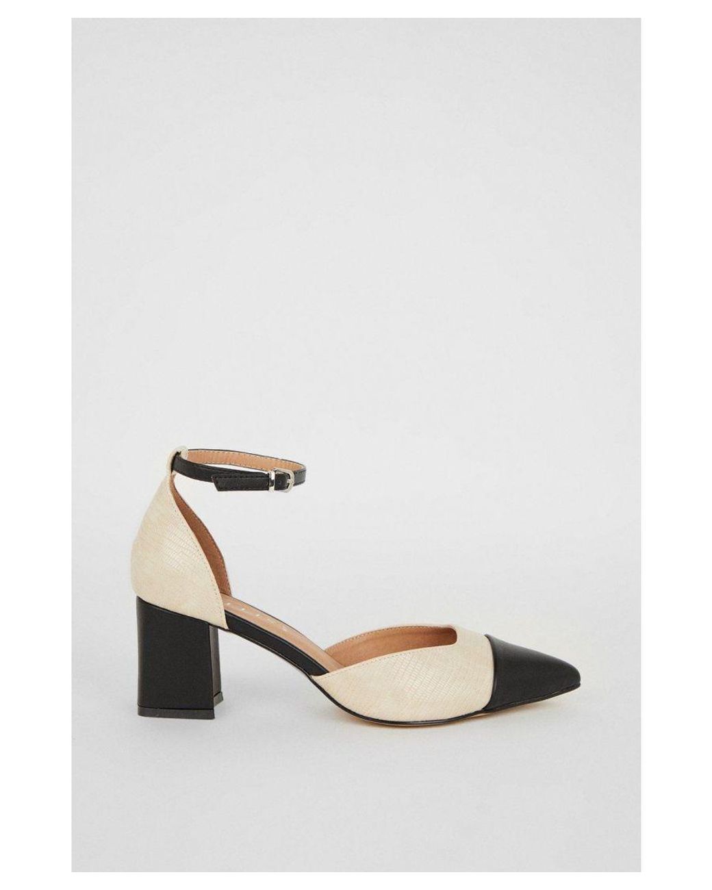 Wallis Black Wide Fit Dollis Pointed Two Part Toe Cap Courts
