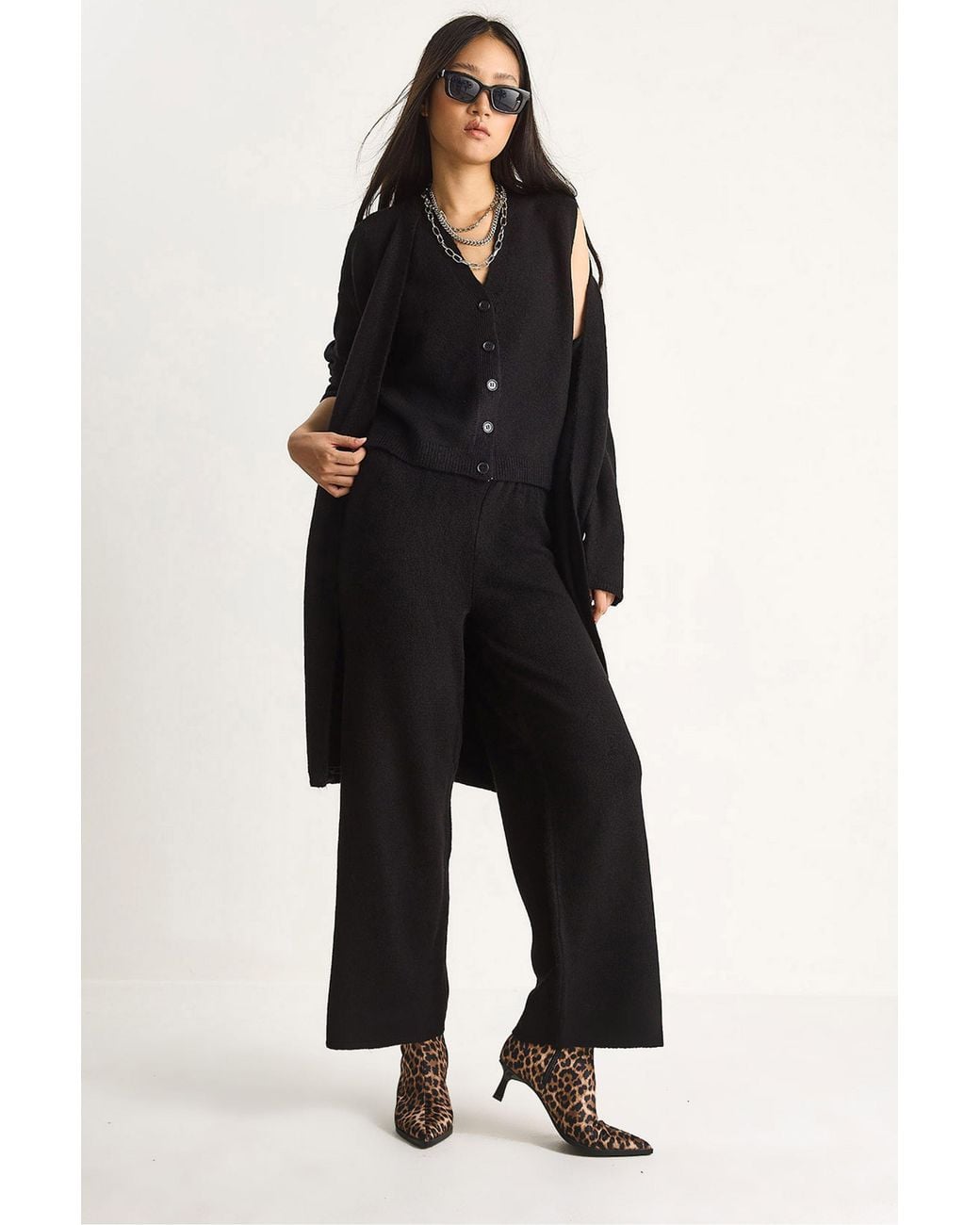 Bianco Lucci Black Knit Cardigan-Vest-Pants Three-Piece Coord Set