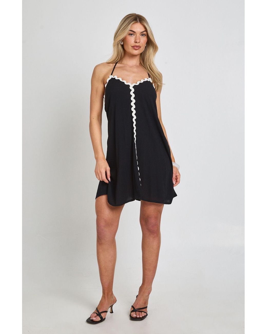 Boohoo Black Trim Detail Halterneck Mini Dress