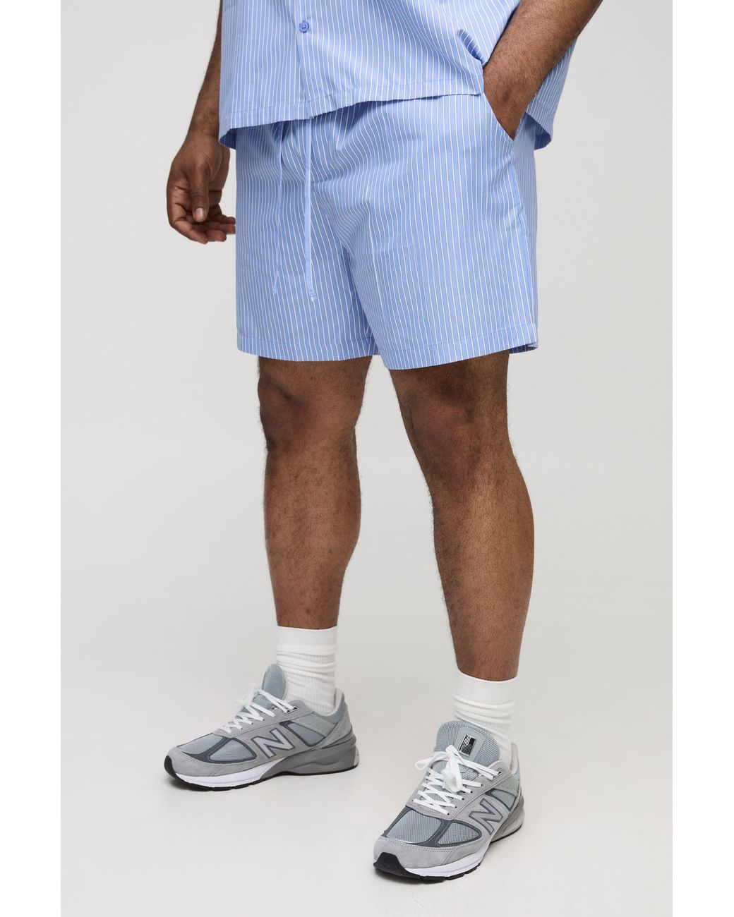 BoohooMAN White Plus Stripe Poplin Relaxed Fit Drawcord Shorts for men