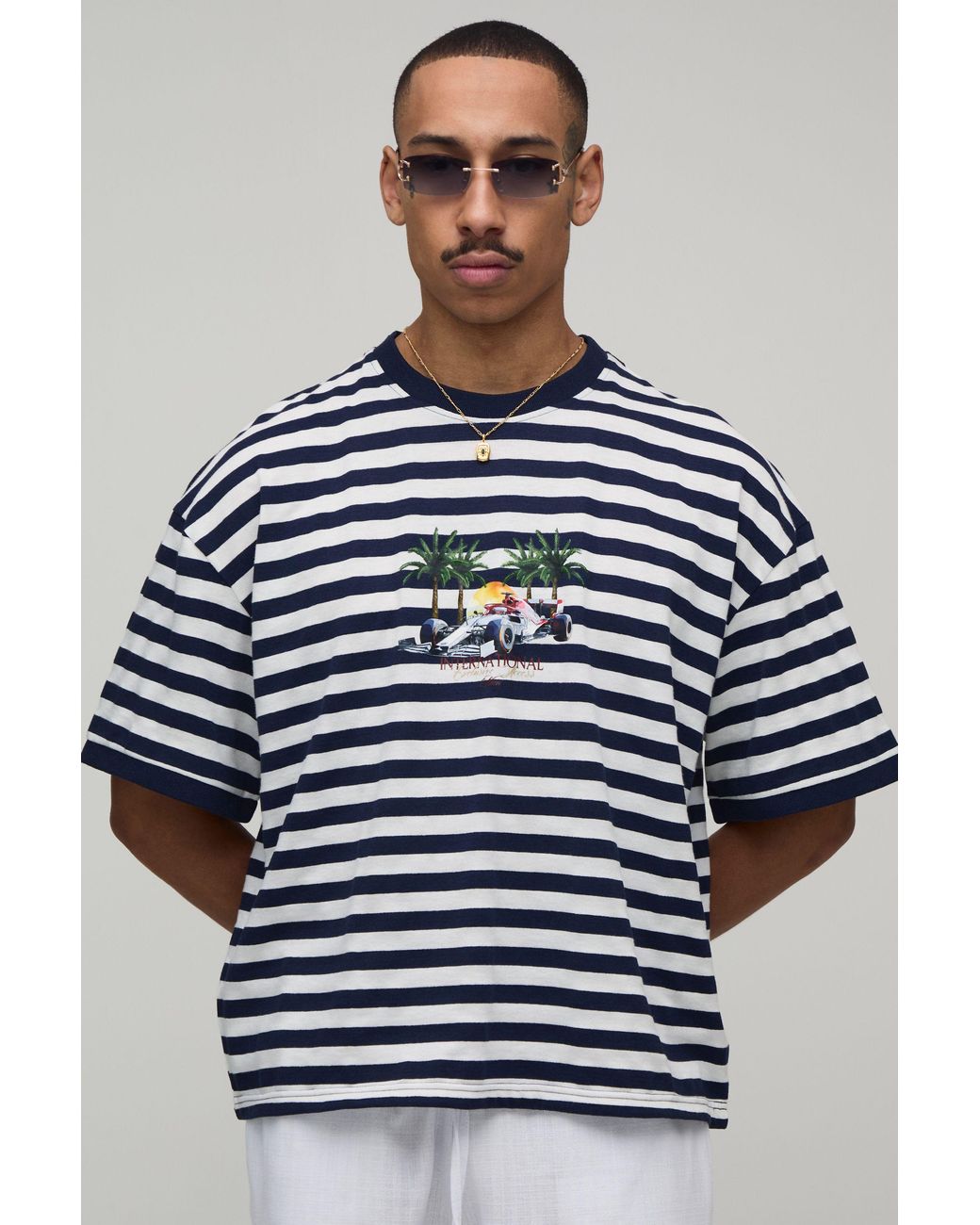 BoohooMAN Blue Oversized Boxy Stripe Sports Car Print T-Shirt for men