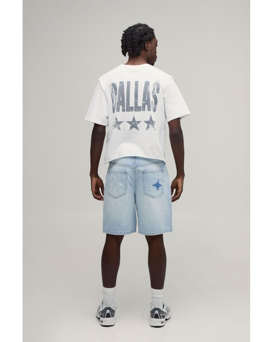 BoohooMAN Blue Relaxed Rigid Star Applique Denim Shorts for men