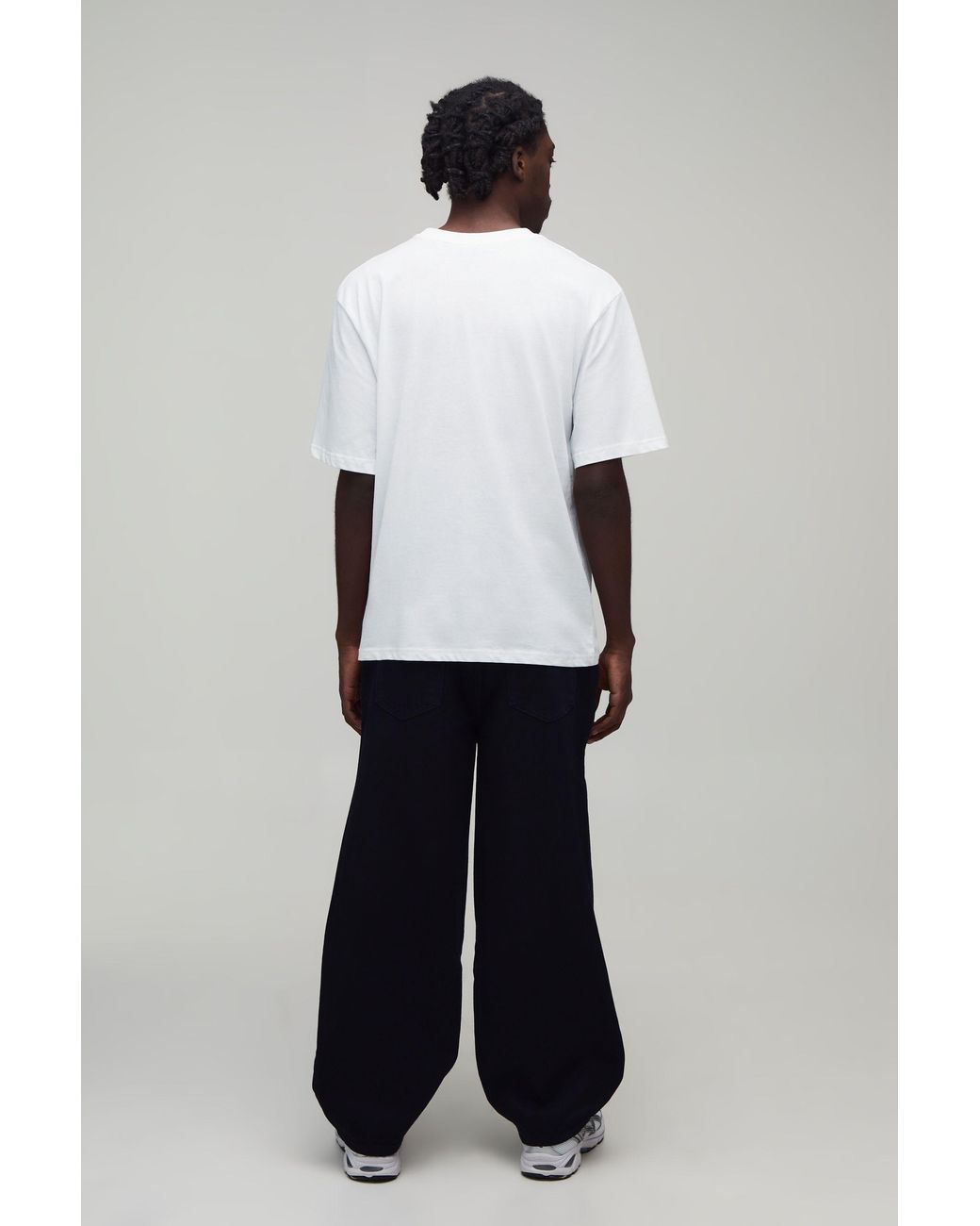BoohooMAN Blue Pleat Front Barrel Leg Jeans for men