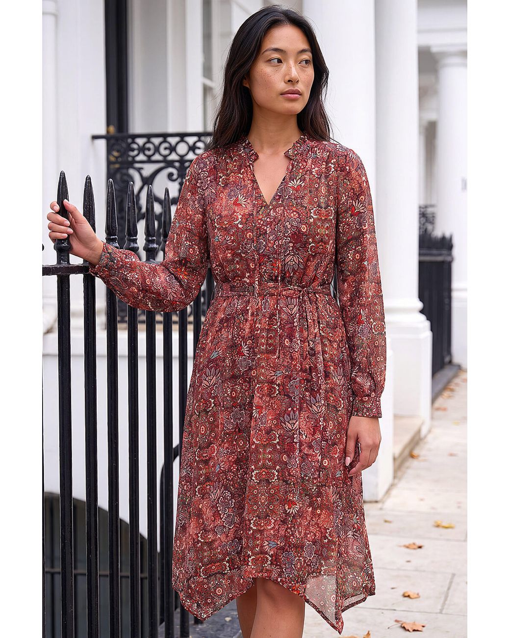 Roman Red Petite Paisley Tie Front Midi Dress