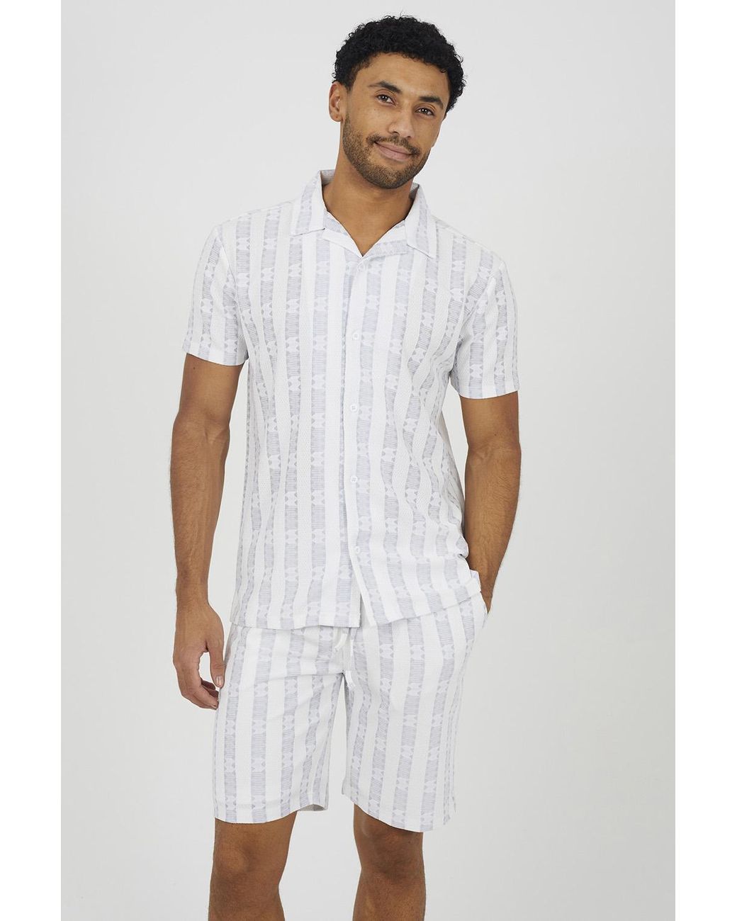 Brave Soul White Patterned Short Sleeve Shirt for men