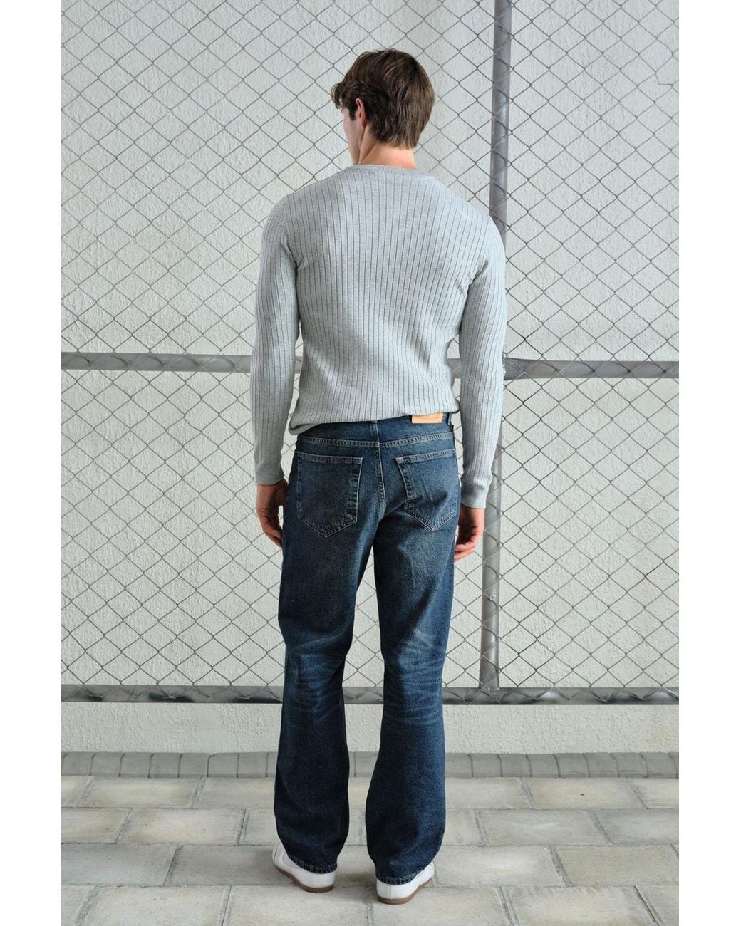 Giesto Gray Slim Fit Crew Neck T-Shirt With Button Detail for men