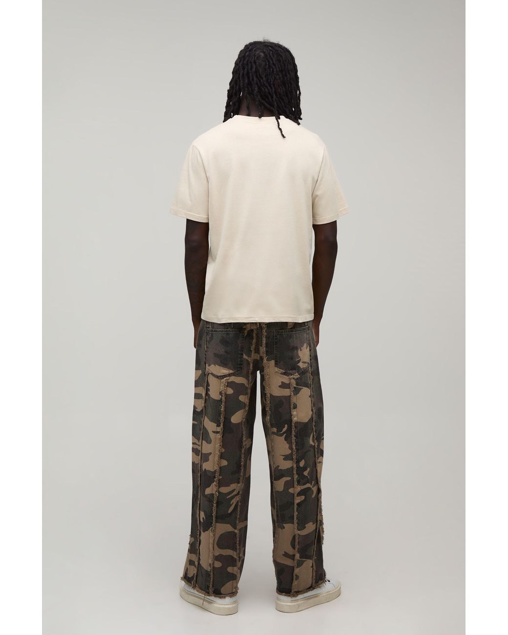 BoohooMAN Black Camo Baggy Rigid Frayed Edge Jeans for men