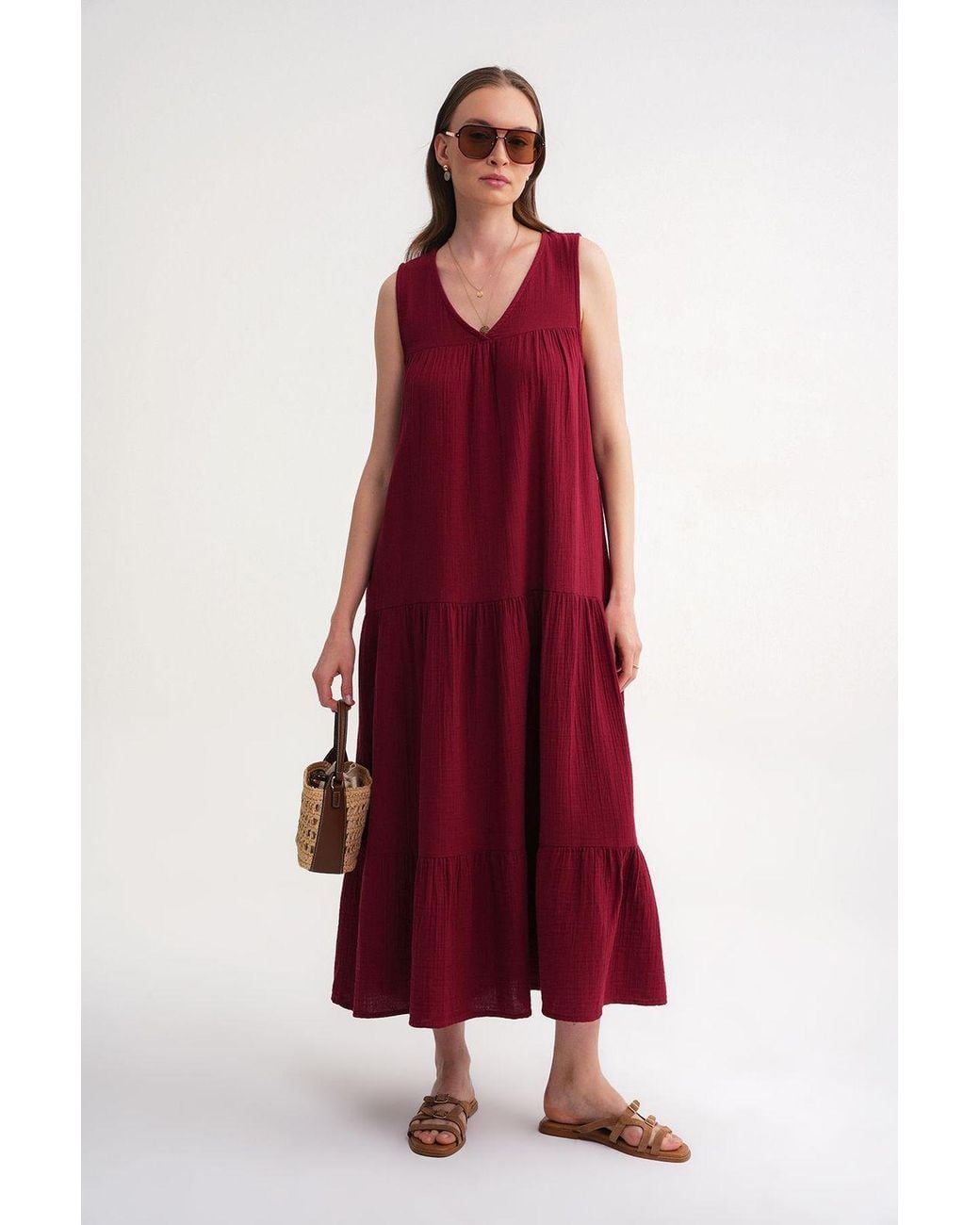 MixRay Red Sleeveless V-Neck Muslin Midi Dress With Pockets