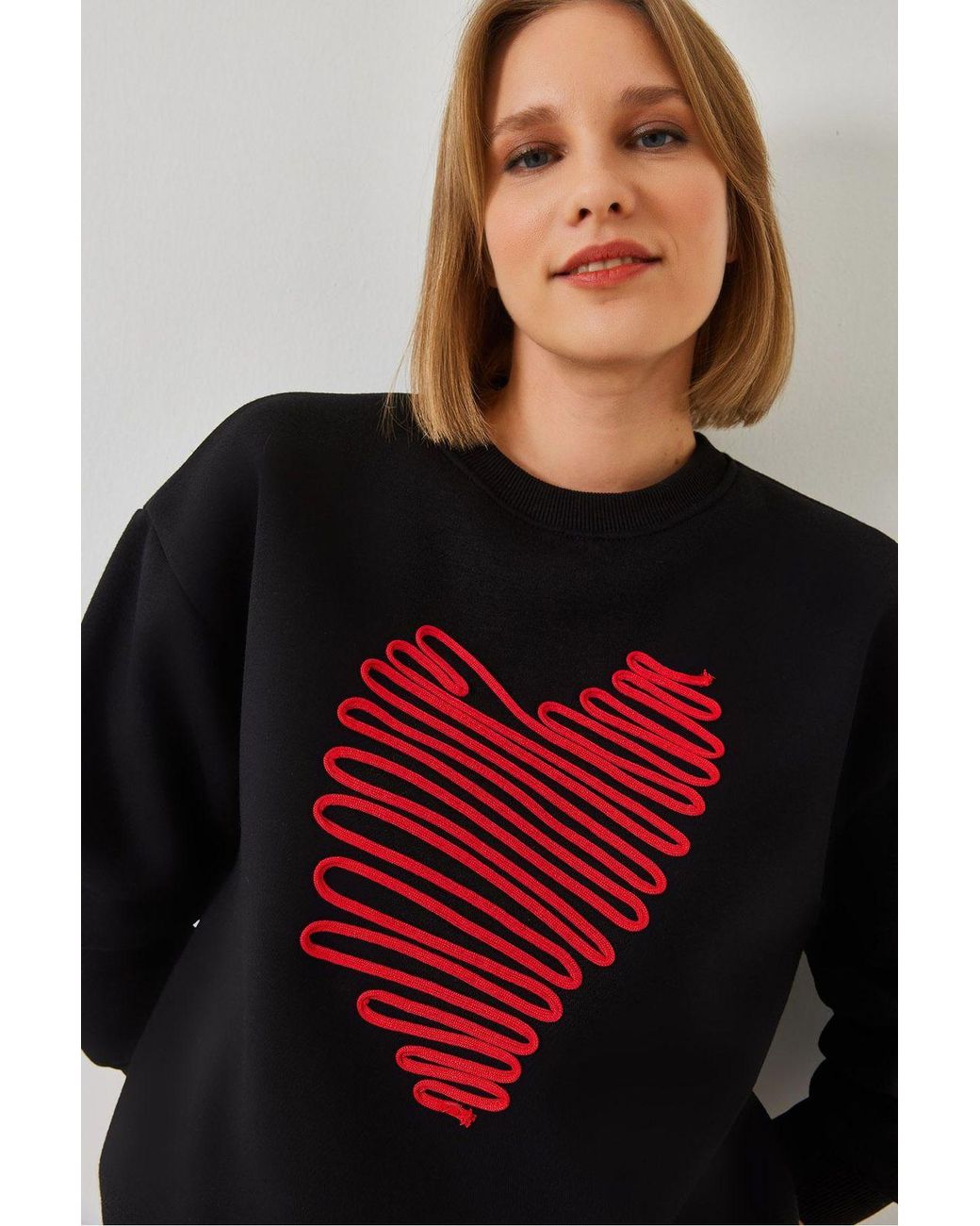 Bianco Lucci Embroidered Crew Neck Cotton Sweatshirt
