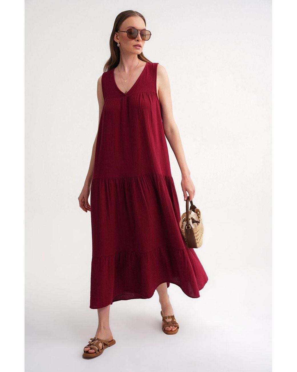 MixRay Red Sleeveless V-Neck Muslin Midi Dress With Pockets