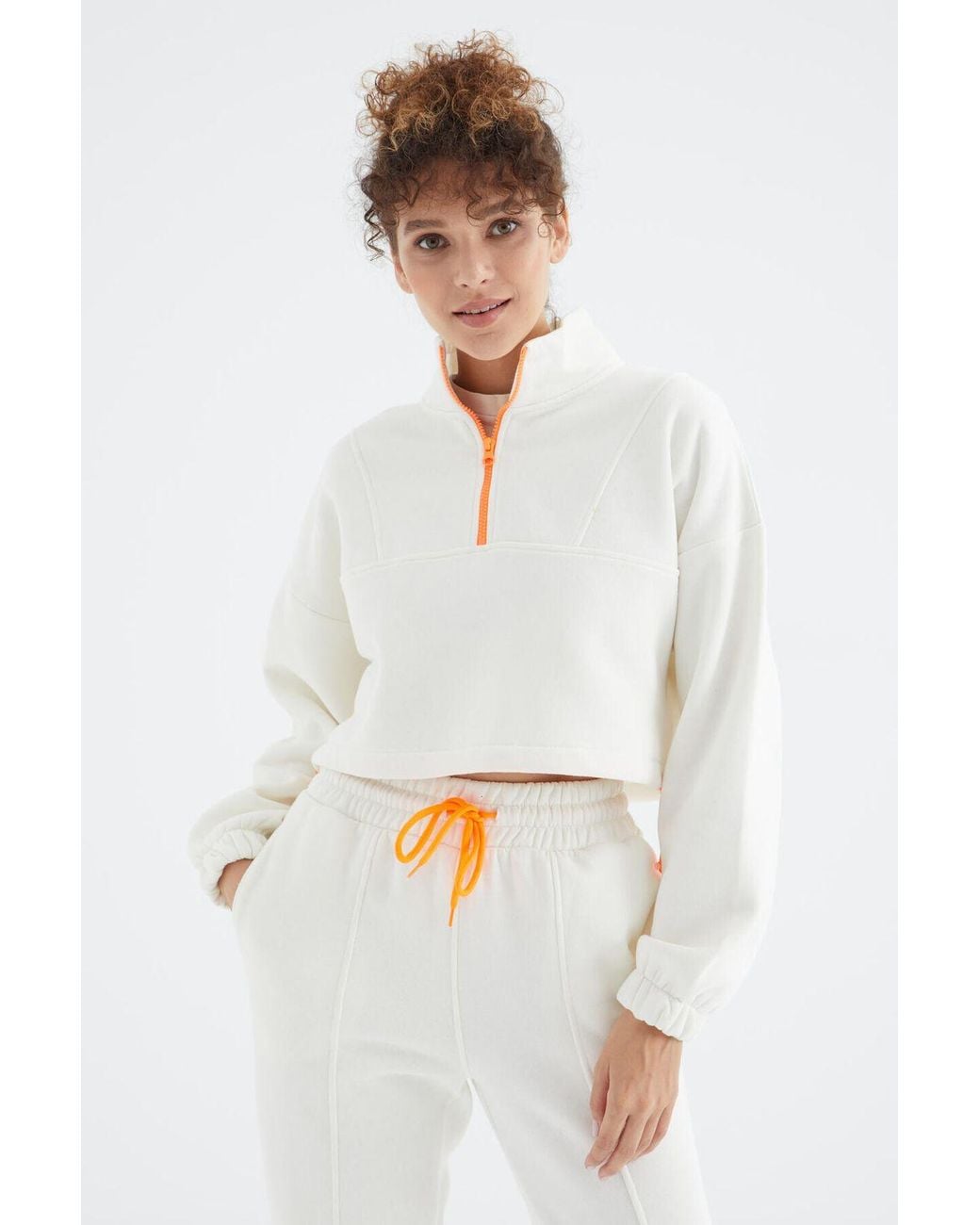 TOMMY LIFE White Oversized Fleece Sweatshirt And Pants Set