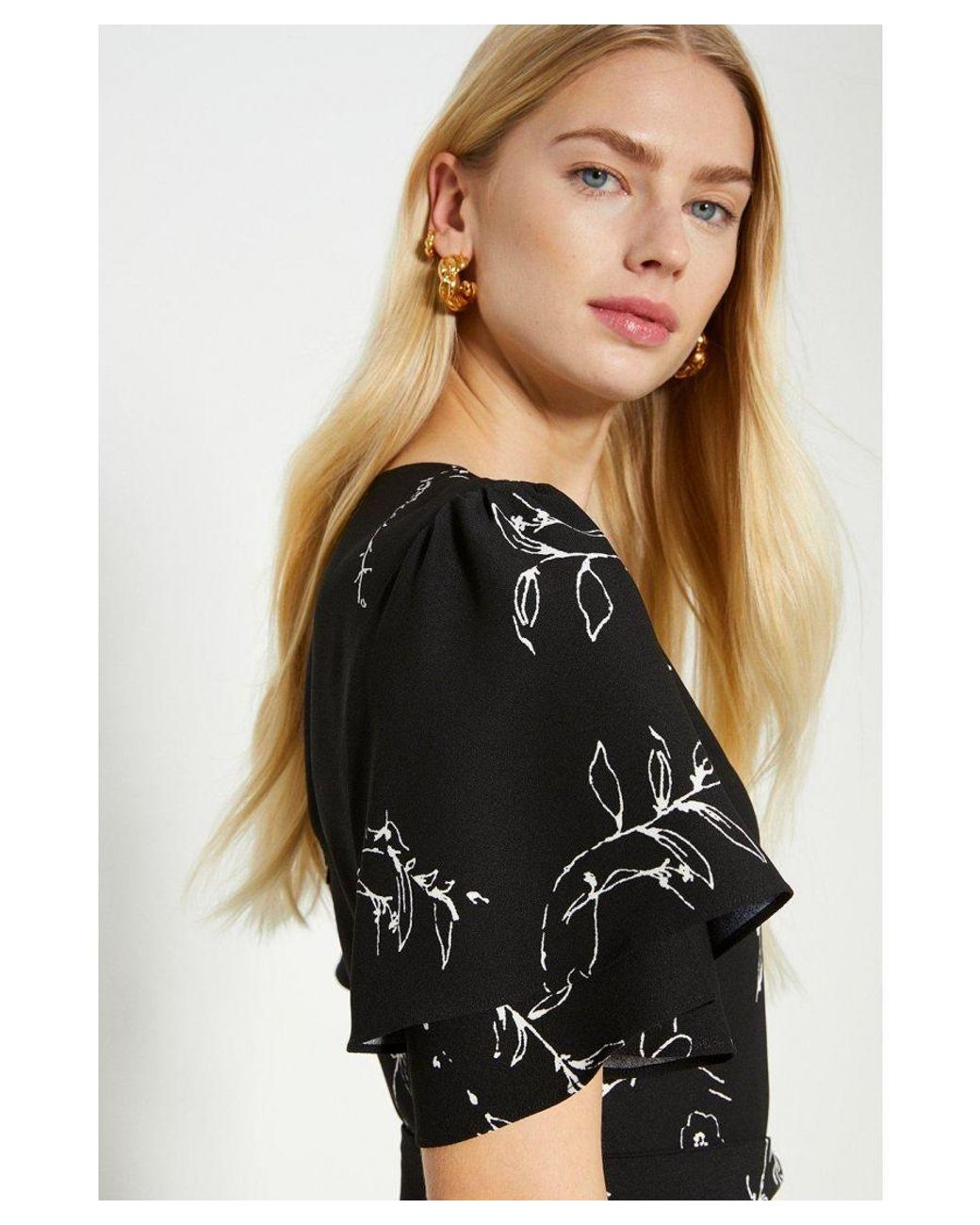 Oasis Mono Floral Printed Crepe Belted Jumpsuit in Black Lyst UK