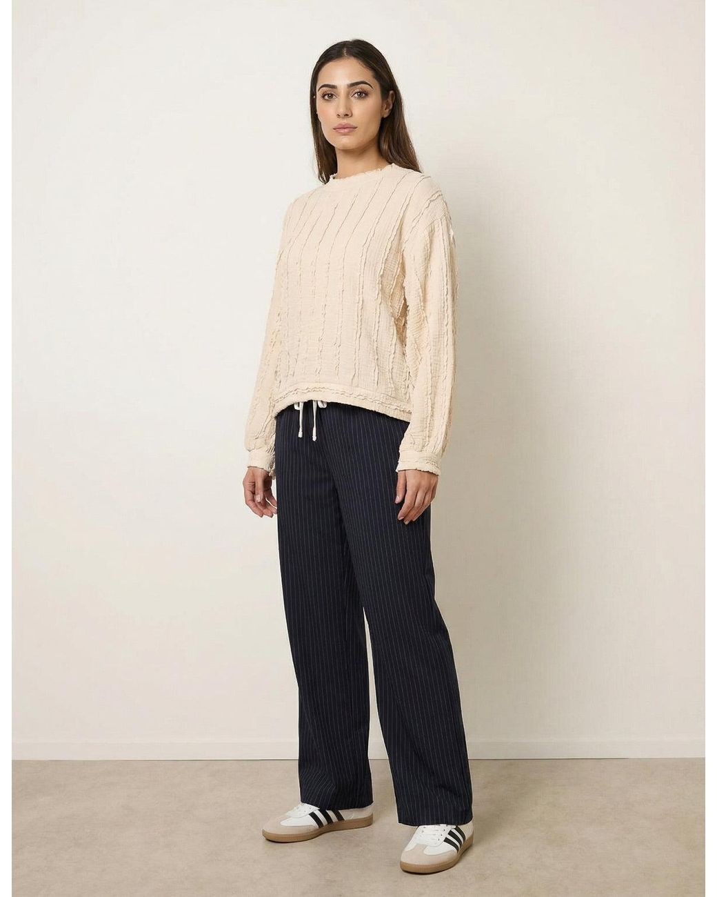 Blue Vanilla Natural Ruffle Detailed Sleeve Top