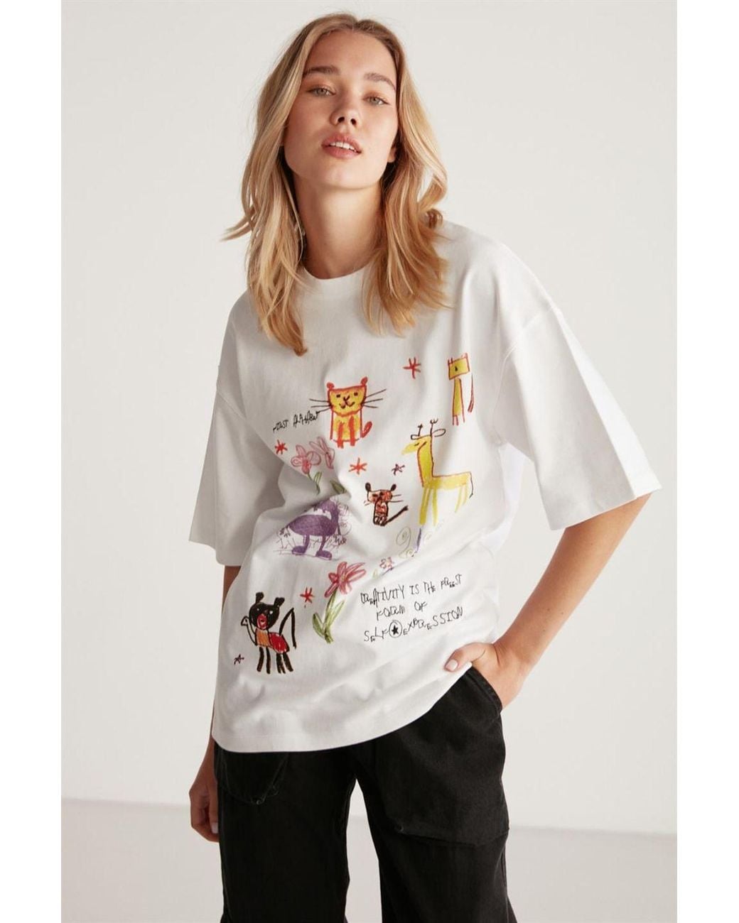 Grimelange White Oversized Printed Embroidered T-Shirt