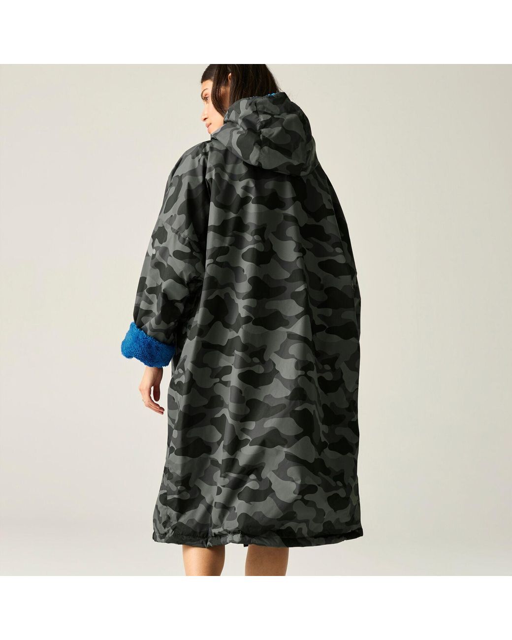 Regatta Blue Outdoor Active Waterproof Zip Beach Surfing Changing Robe