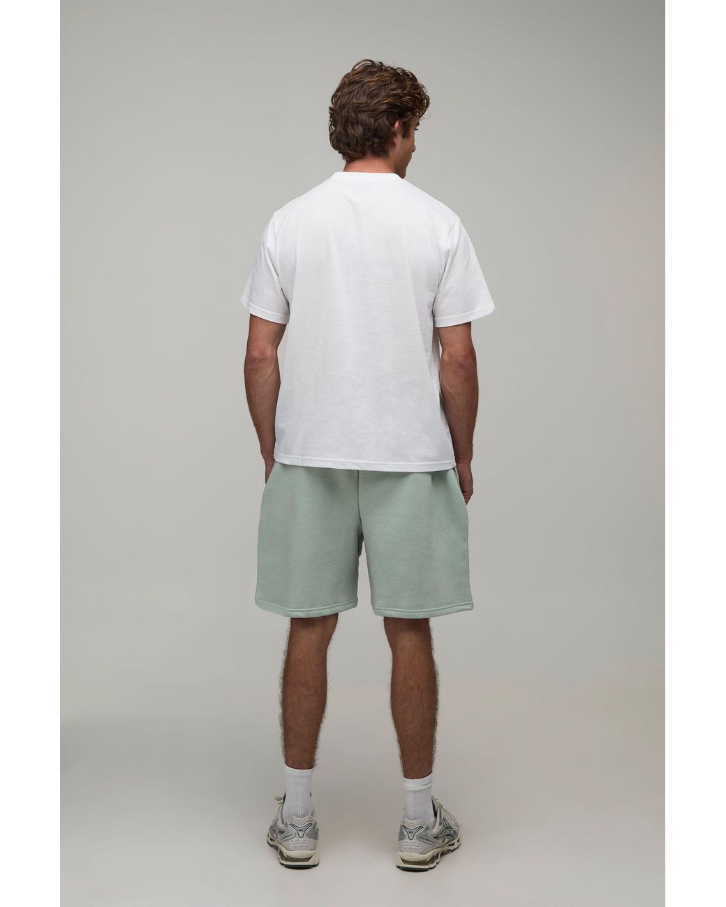 BoohooMAN Green Baggy Drop Crotch Mid Length Short for men