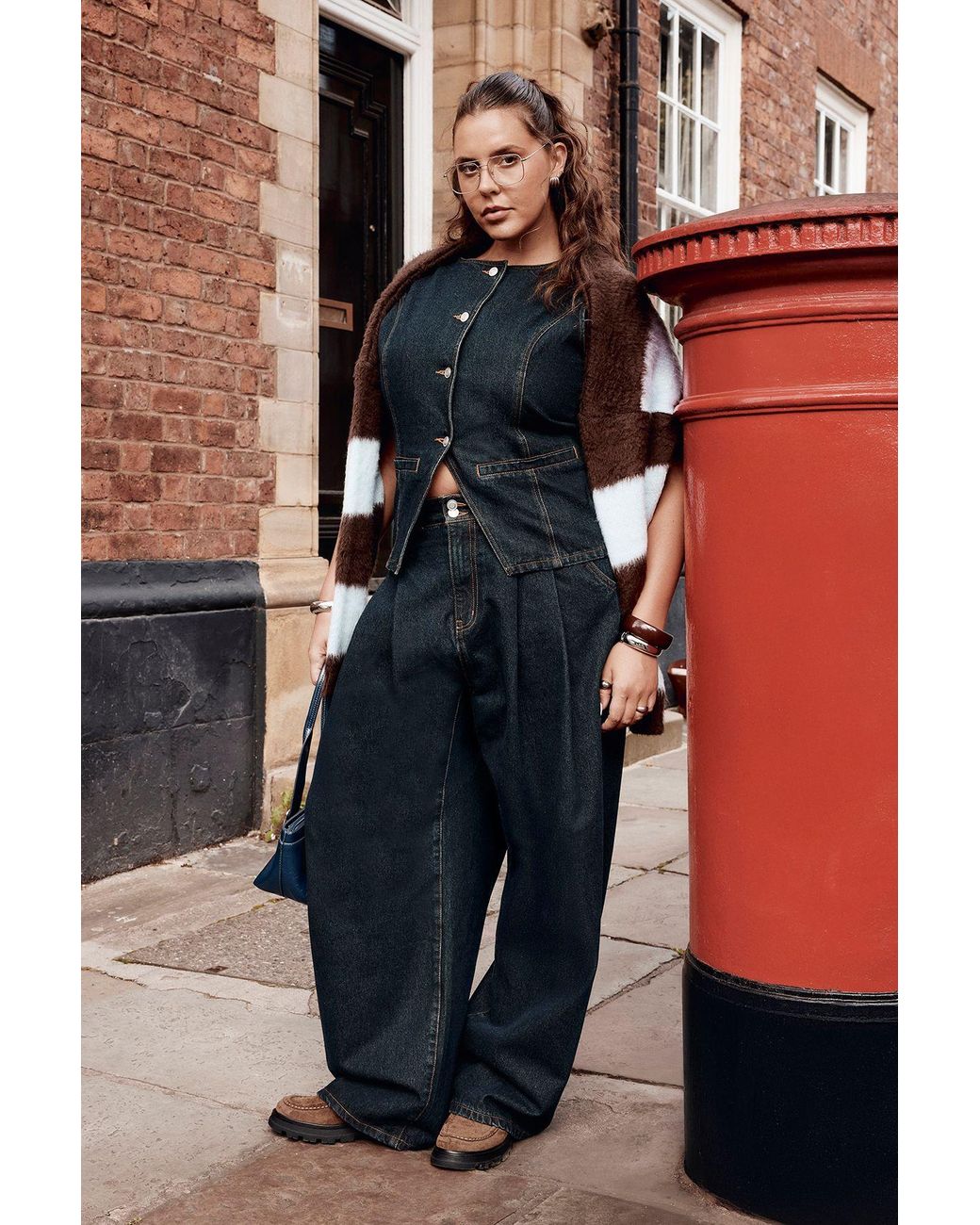 Boohoo Blue Plus High Waist Double Pleated Wide Leg Jean
