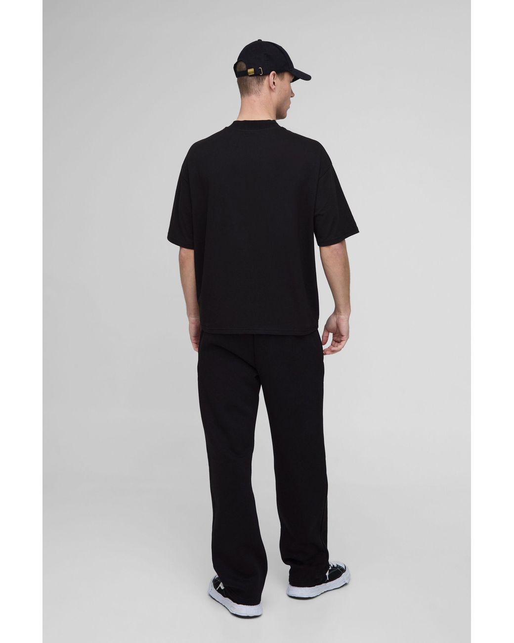 BoohooMAN Black Oversized Boxy Bm Signature Extended Neck T-shirt for men