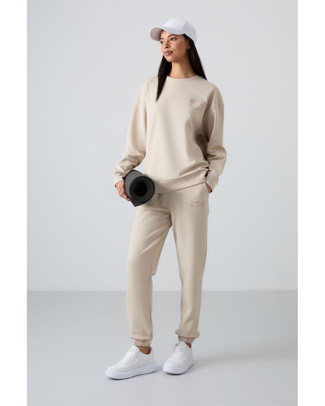 TOMMY LIFE Multicolor Oversized Sweatshirt And Elastic Hem Pants Set