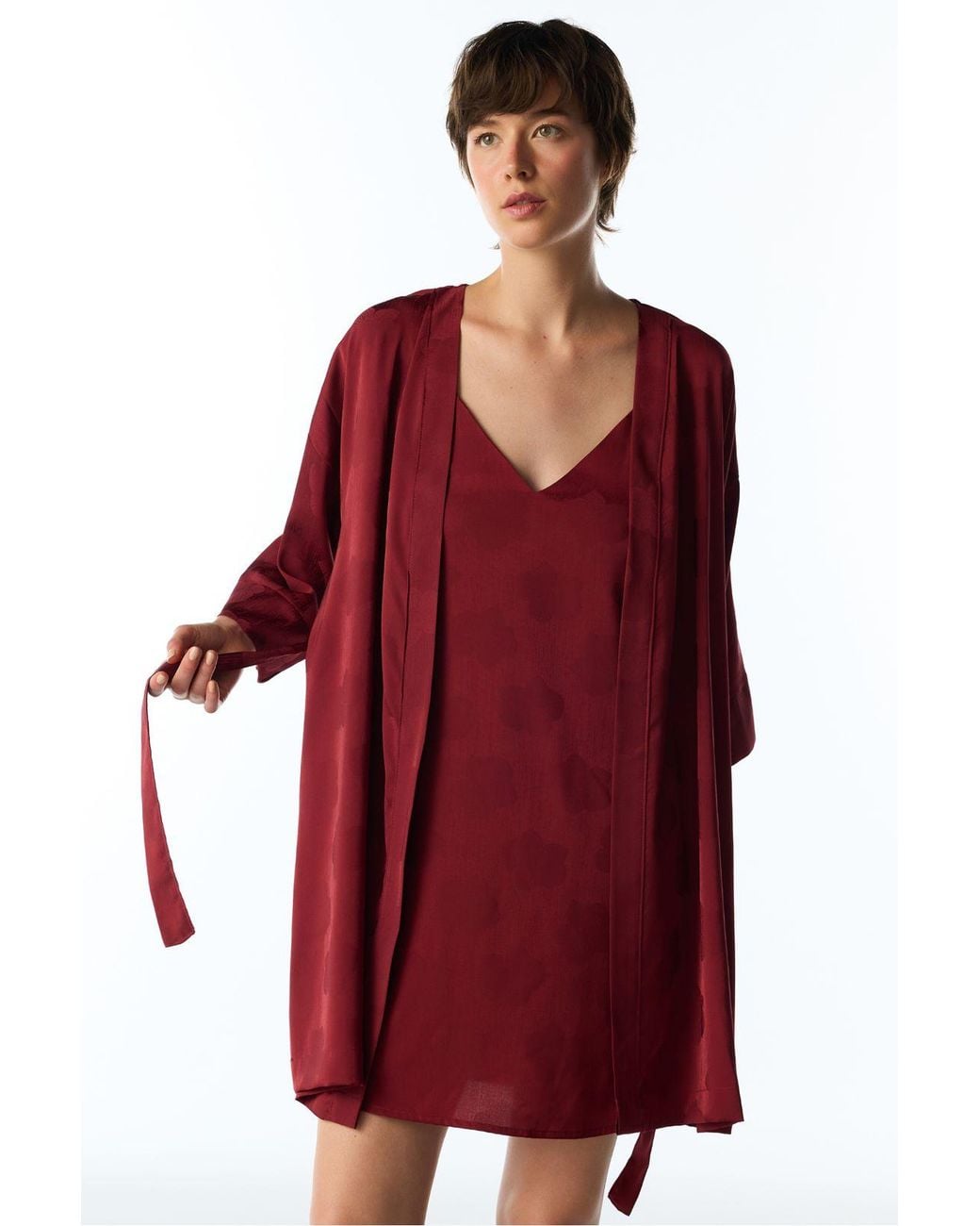 Penti Red Orquidea Satin Floral Short Sleeve Robe