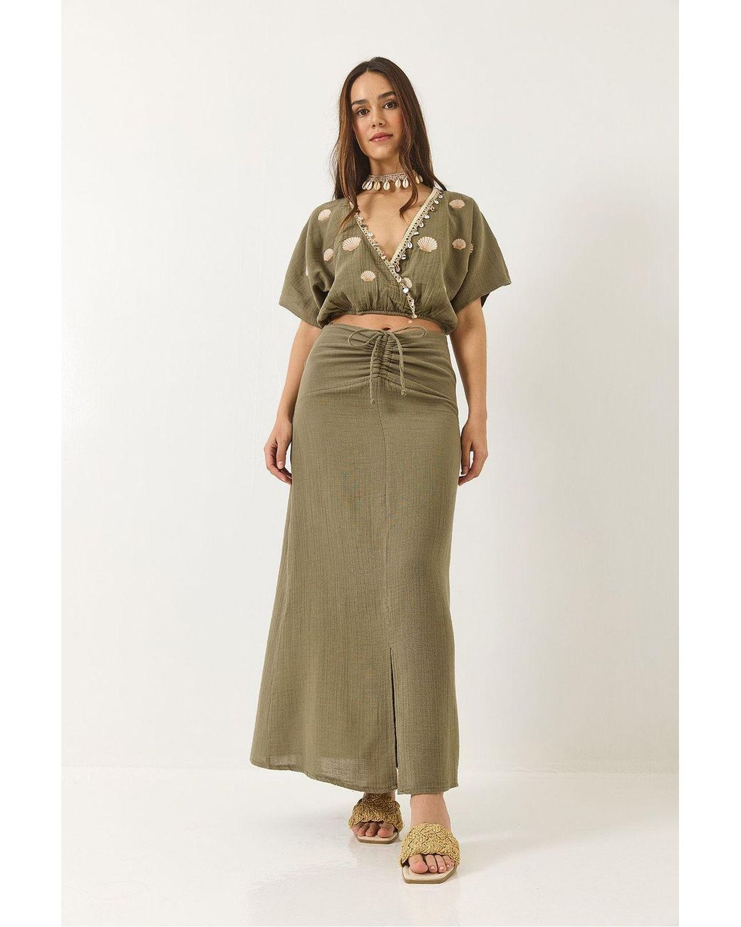 Bianco Lucci Natural Embroidered V-Neck Two-Piece Co-Ord Set