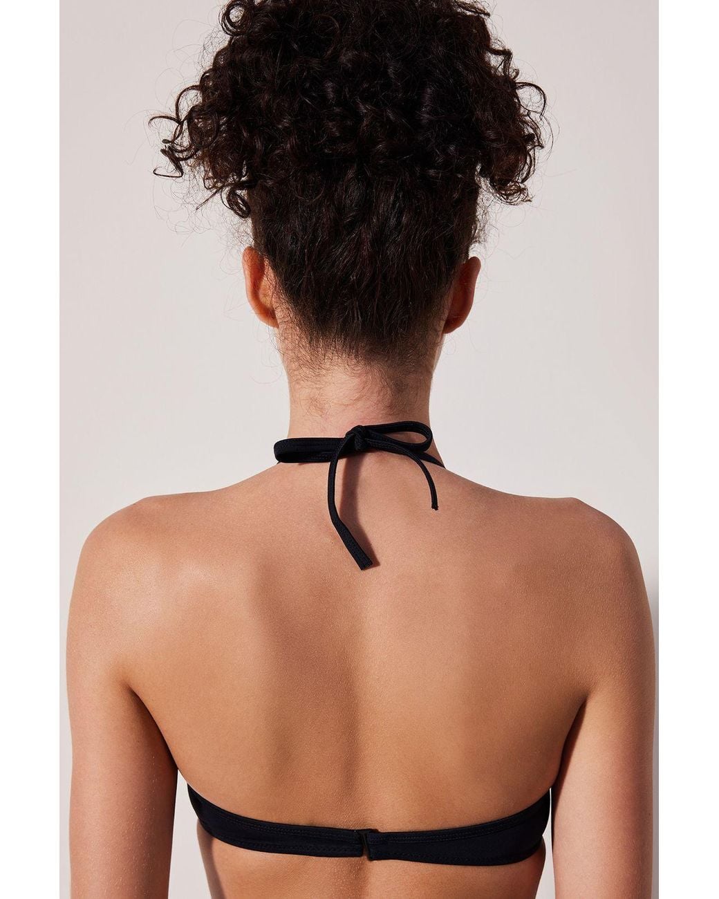 Penti Black Solid Underwired Halter Bikini Top