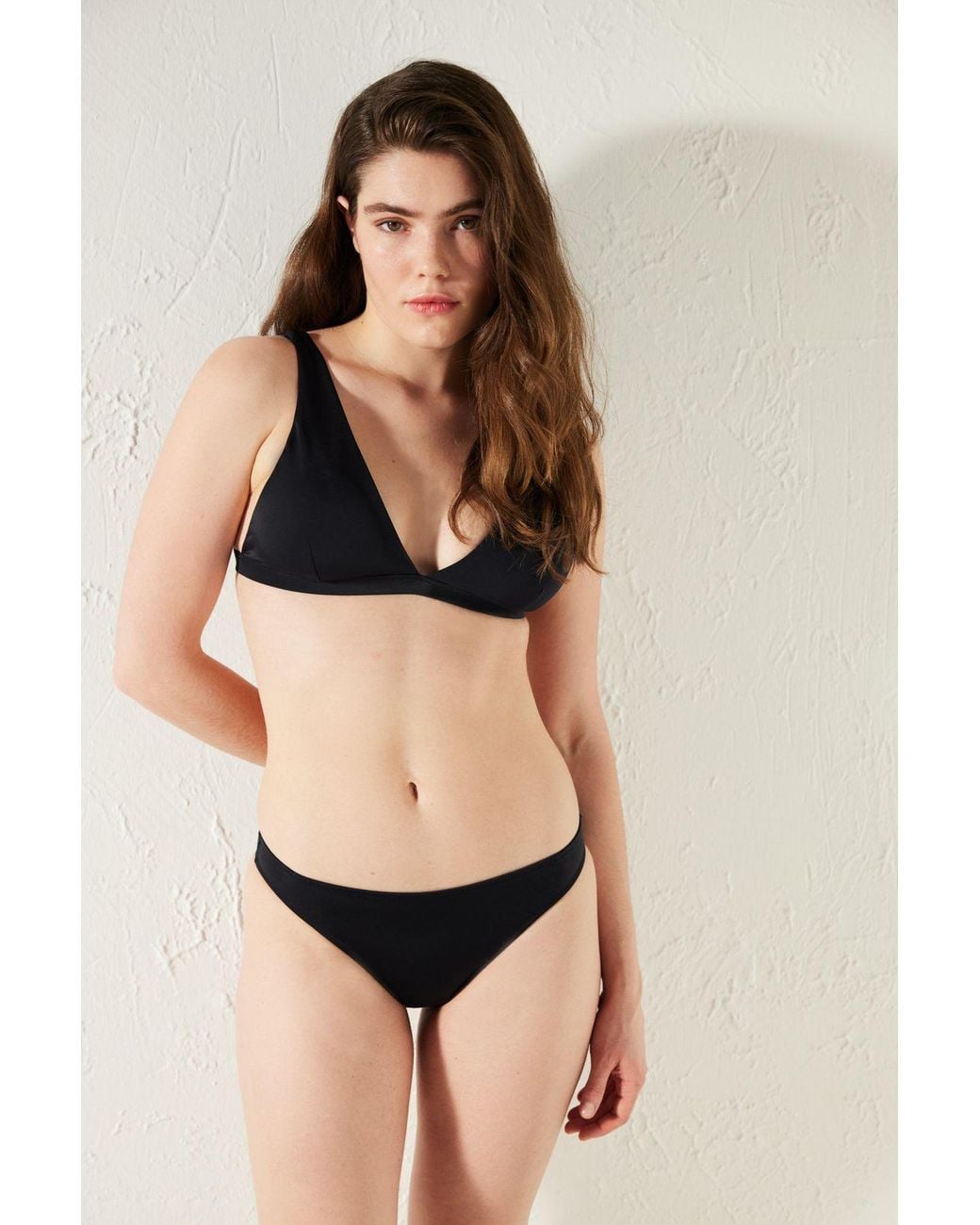 Penti Black Low-Waist Solid Bikini Bottoms