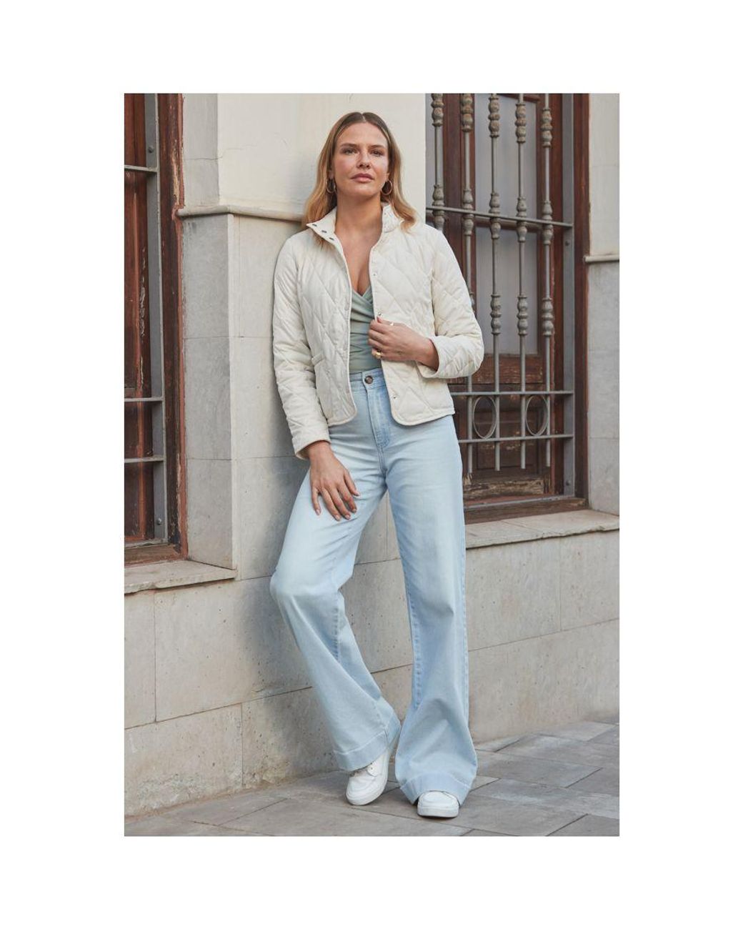 Sosandar Gray Ecru Quilted Collarless Jacket