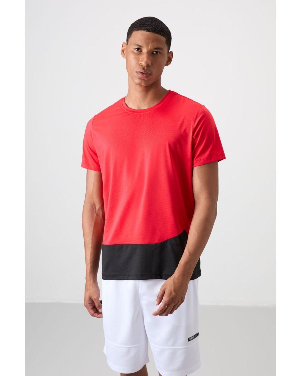 TOMMY LIFE Red Color Blocked Crew Neck T-Shirt for men