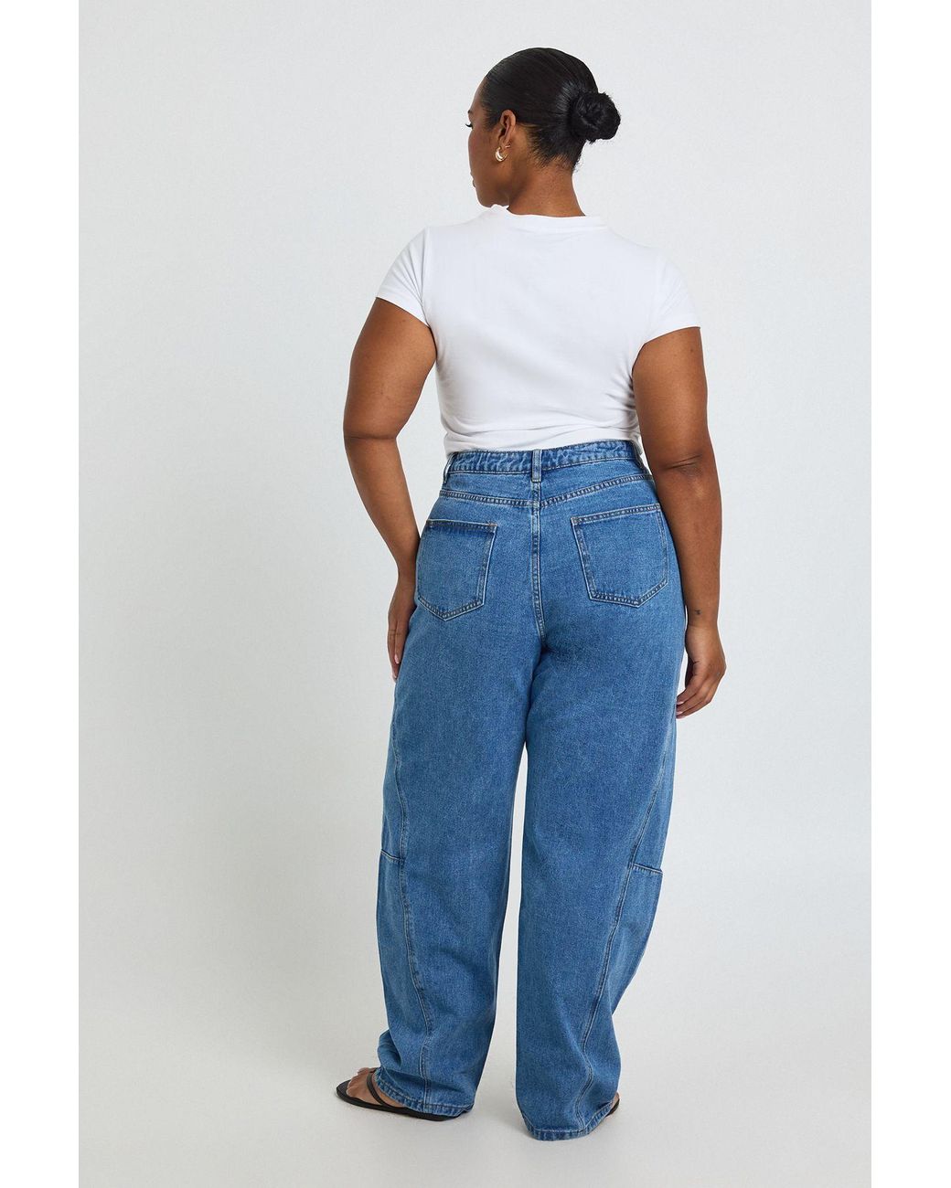 Boohoo Blue Plus Barrel Seam Detail Jean
