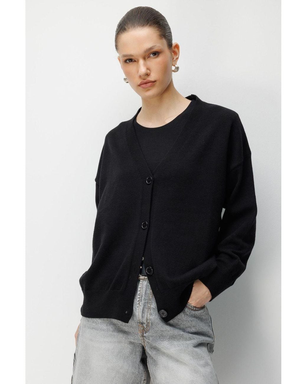 MixRay Black Long Ribbed Knitwear Cardigan With V-Neck And Button Closure