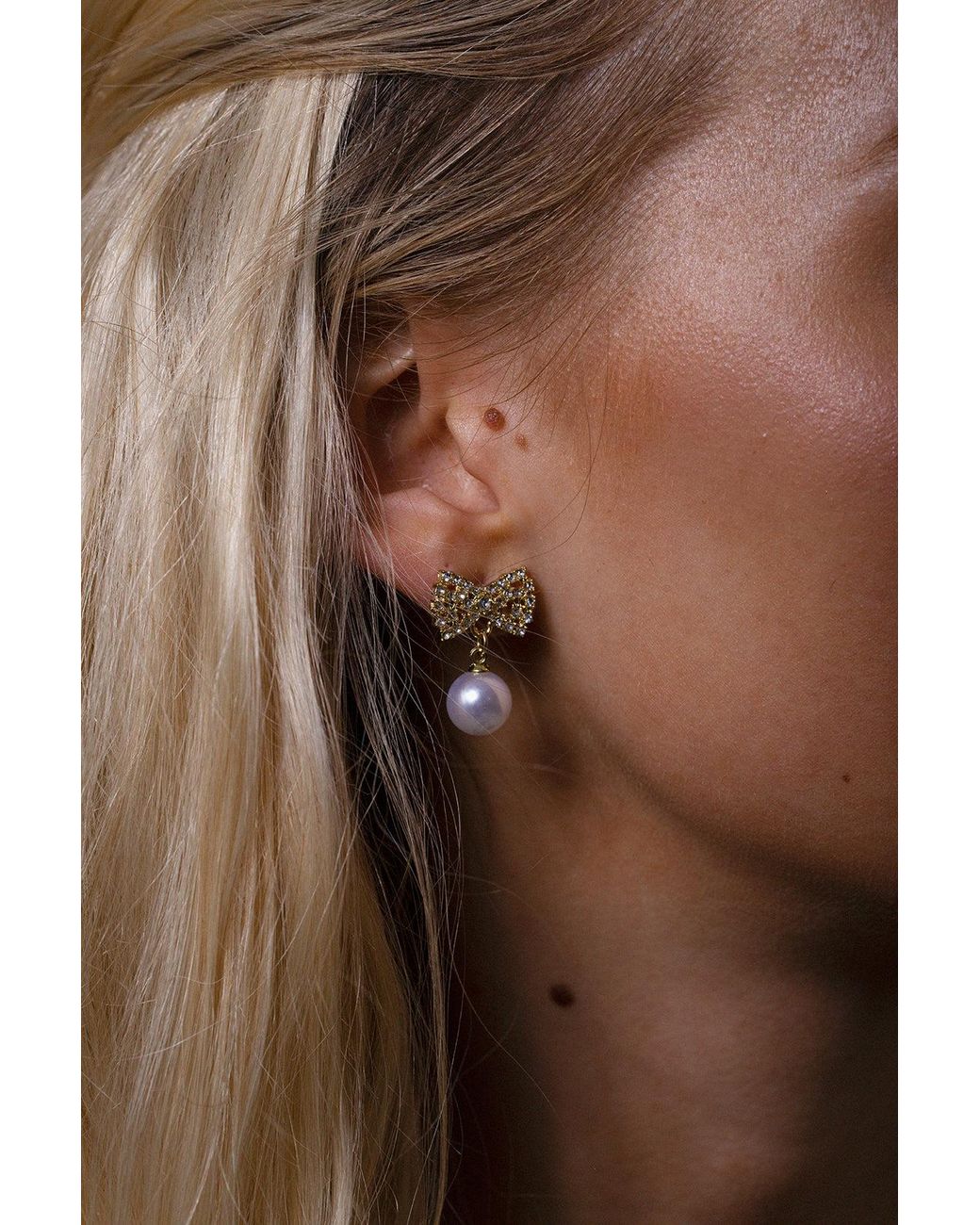 SVNX Brown Diamante Bow Pearl Drop Earrings