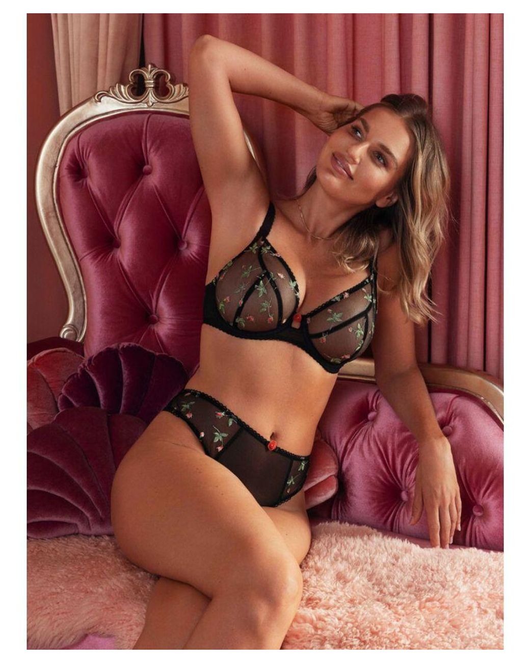 Freya Black Rose Blossom Thong