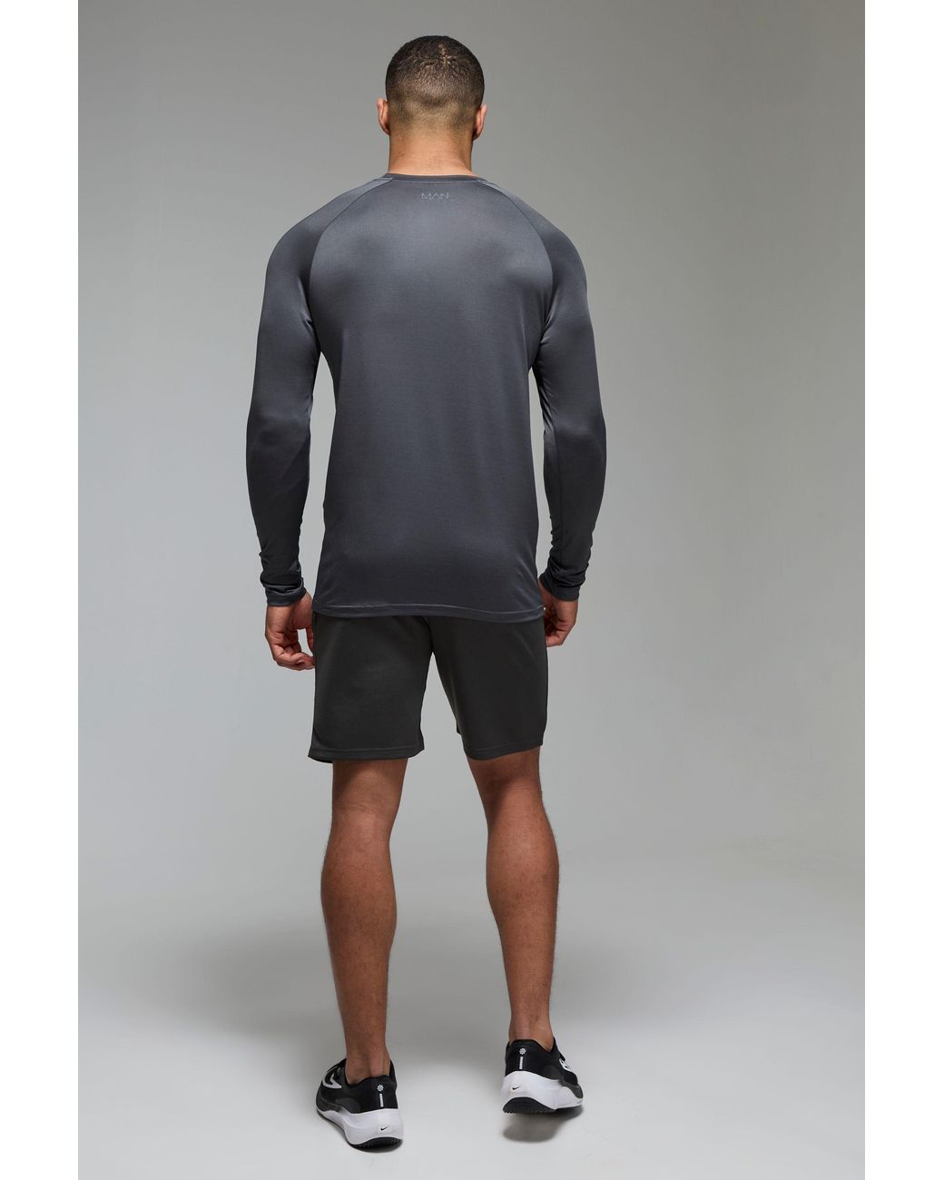 BoohooMAN Gray Active Lightweight Essentials Workout Raglan Long Sleeve T-Shirt for men
