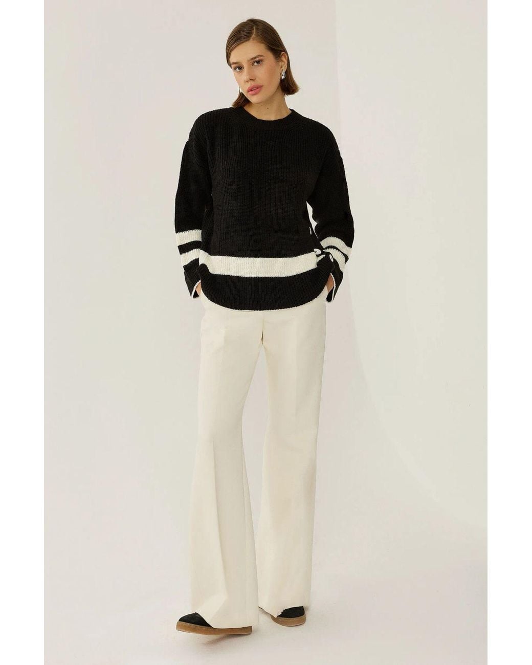 Hiccup Black Relaxed Fit Knitted Sweater