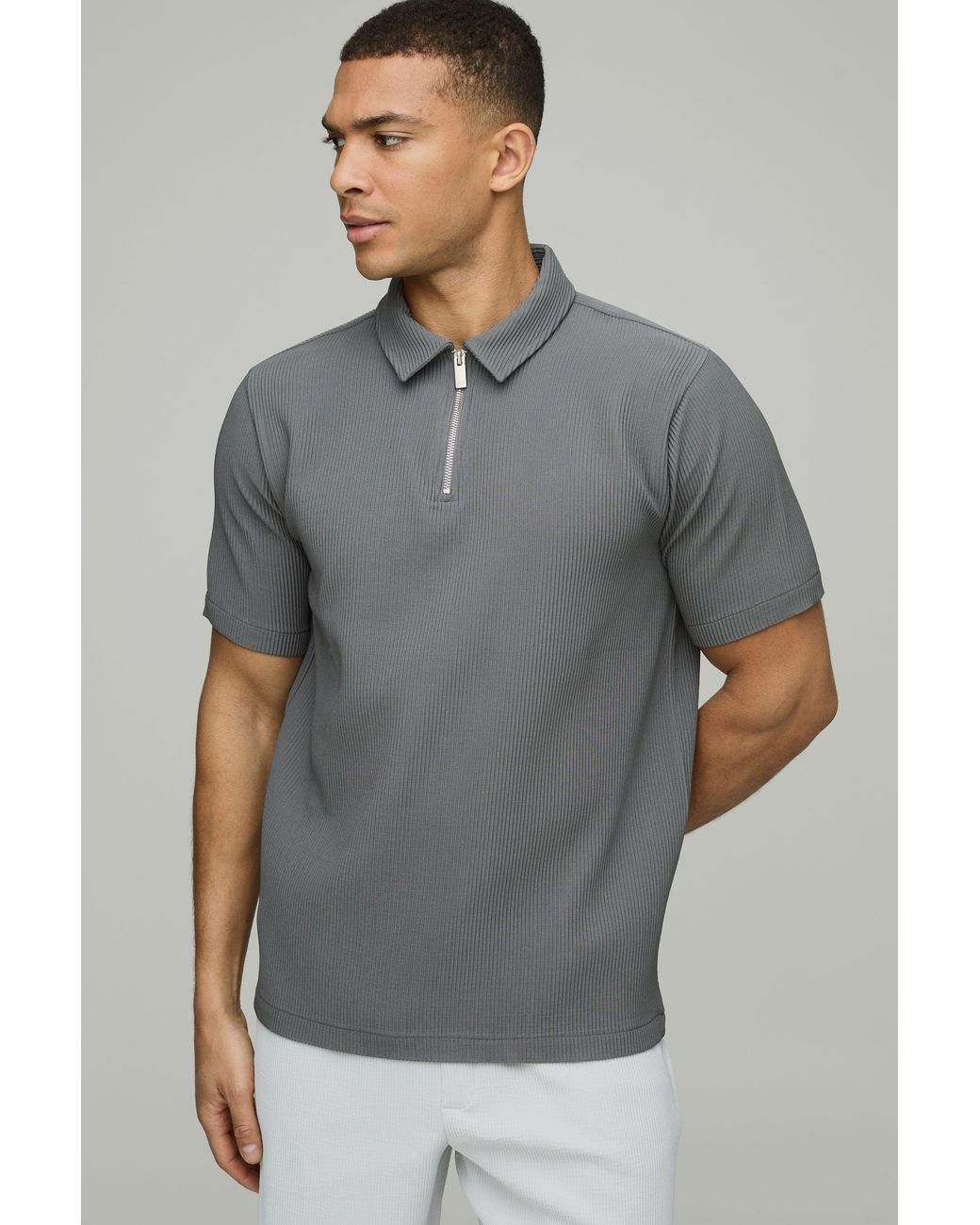 BoohooMAN Gray Regular Fit Pleated Short Sleeve Zip Neck Polo for men
