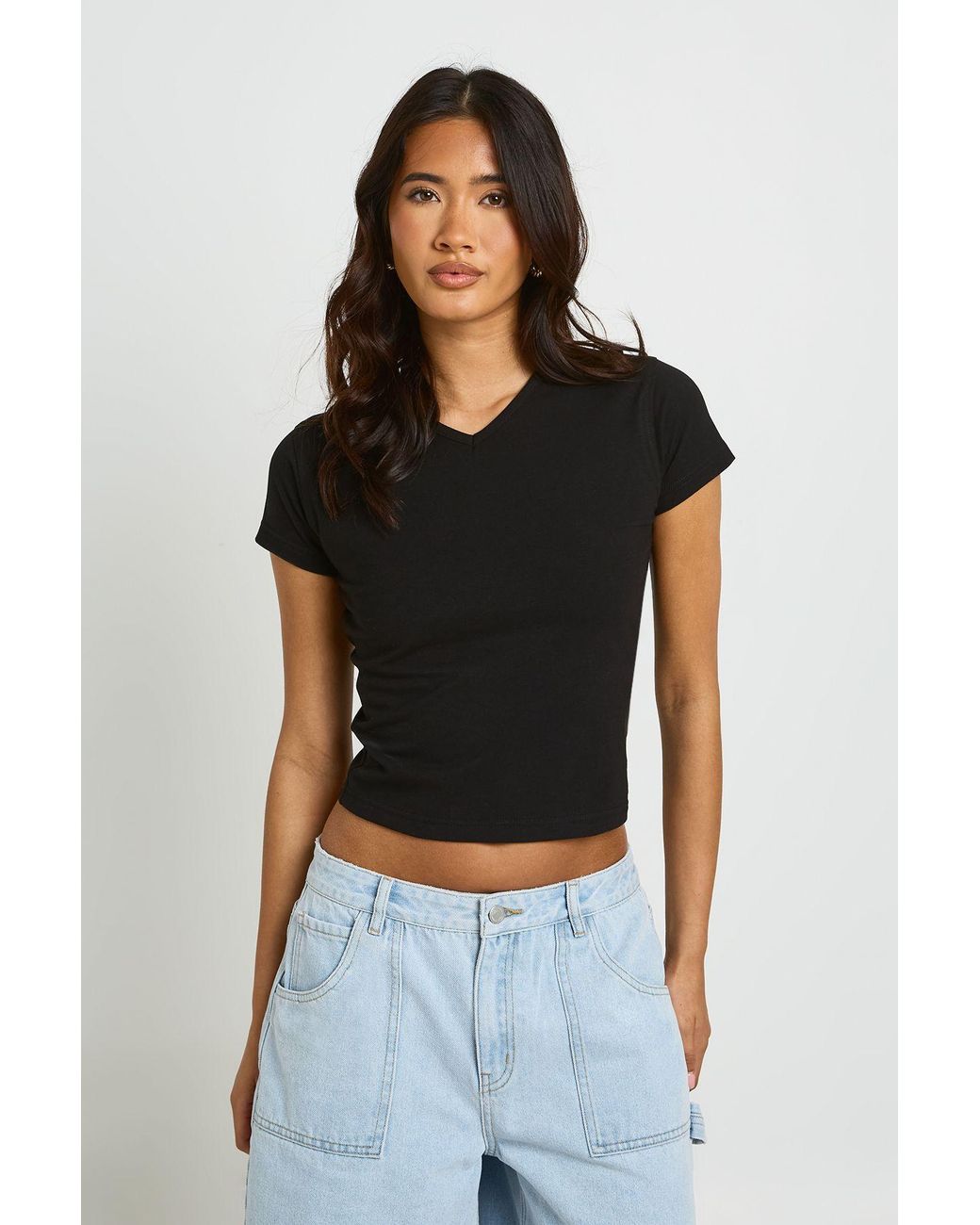 Boohoo Black High V Neck Fitted T-Shirt
