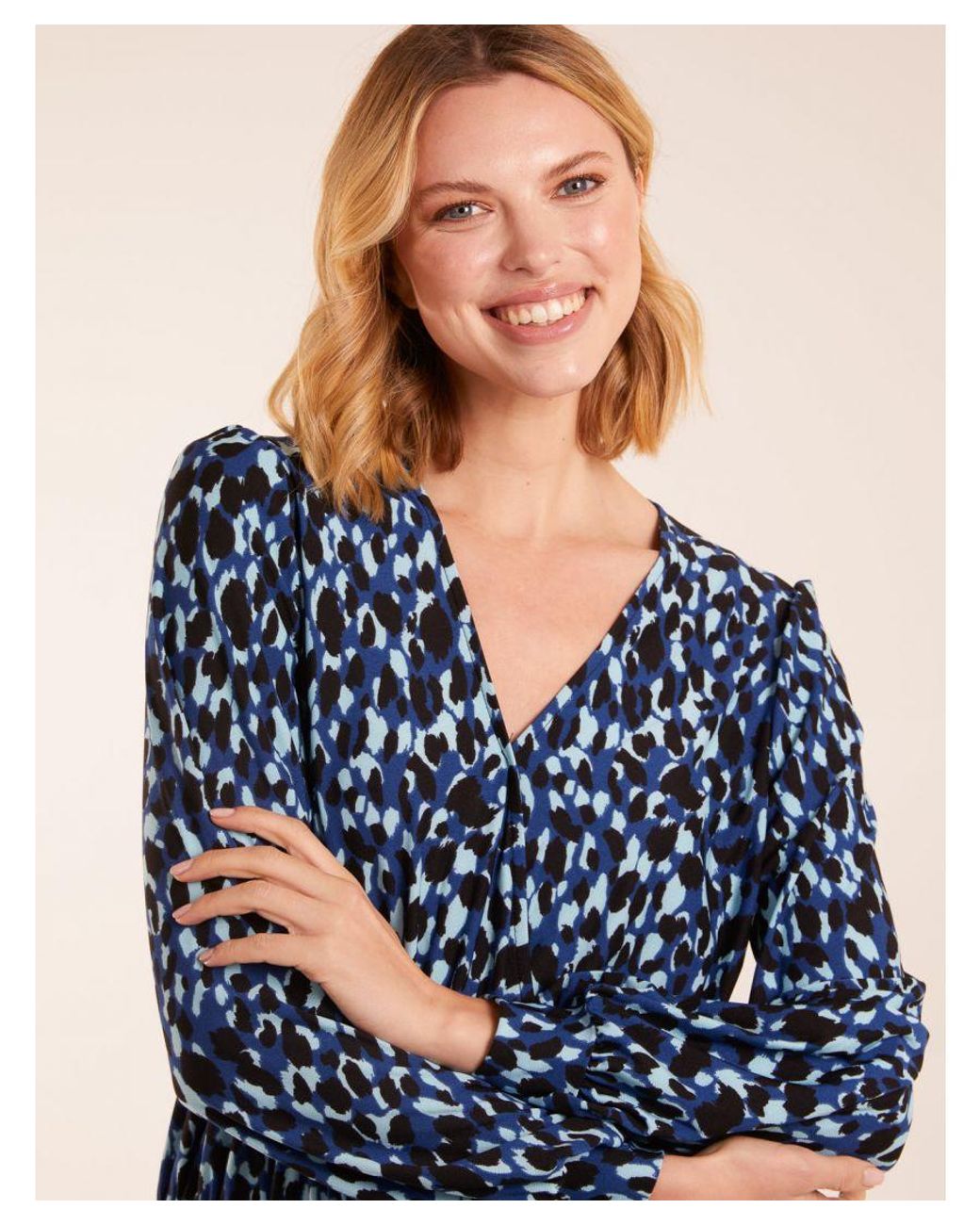 Blue Vanilla Blue Wrap Front Geometric Deep Hem Band Top
